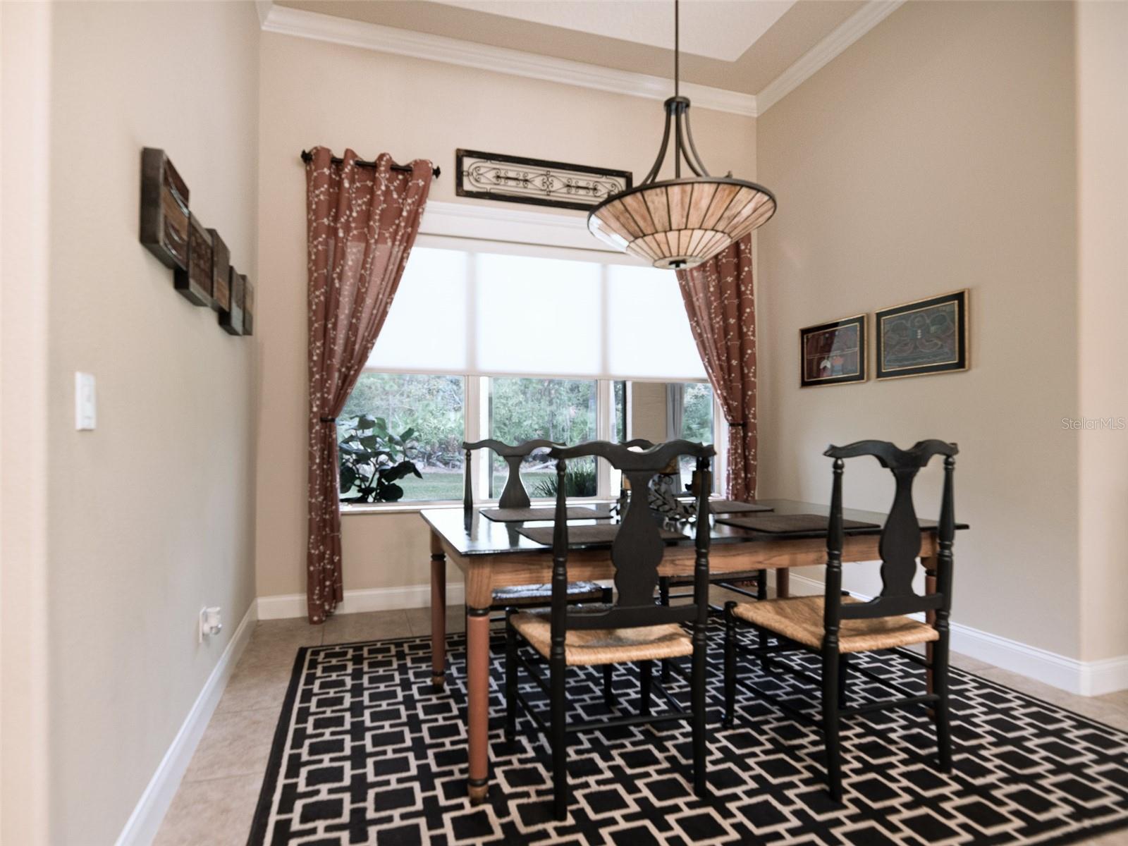 Image 11 of 43 For 6 Scarlet Oak Circle