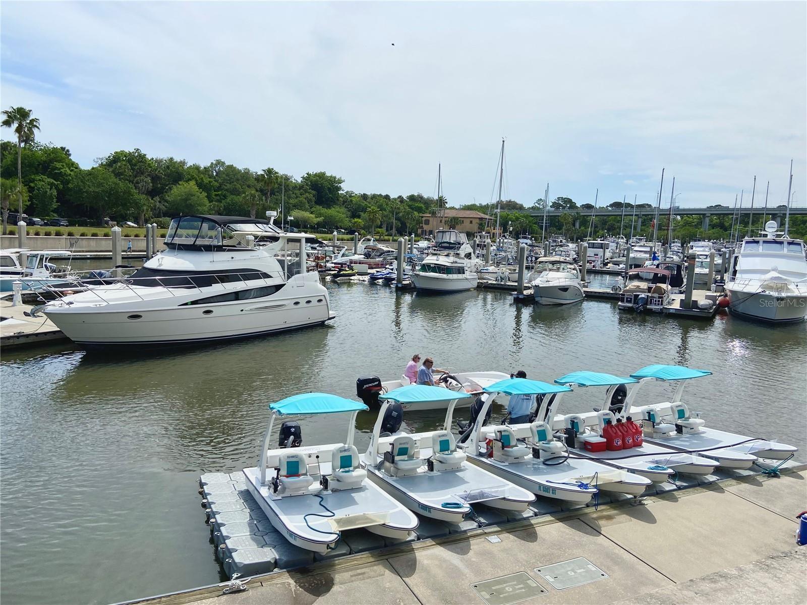 Image 42 of 47 For 102 Yacht Harbor Drive 375