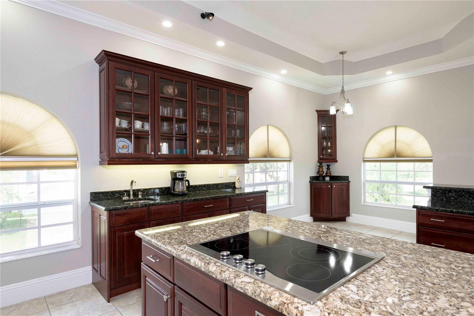 Image 33 of 54 For 17 Mahoe Drive S