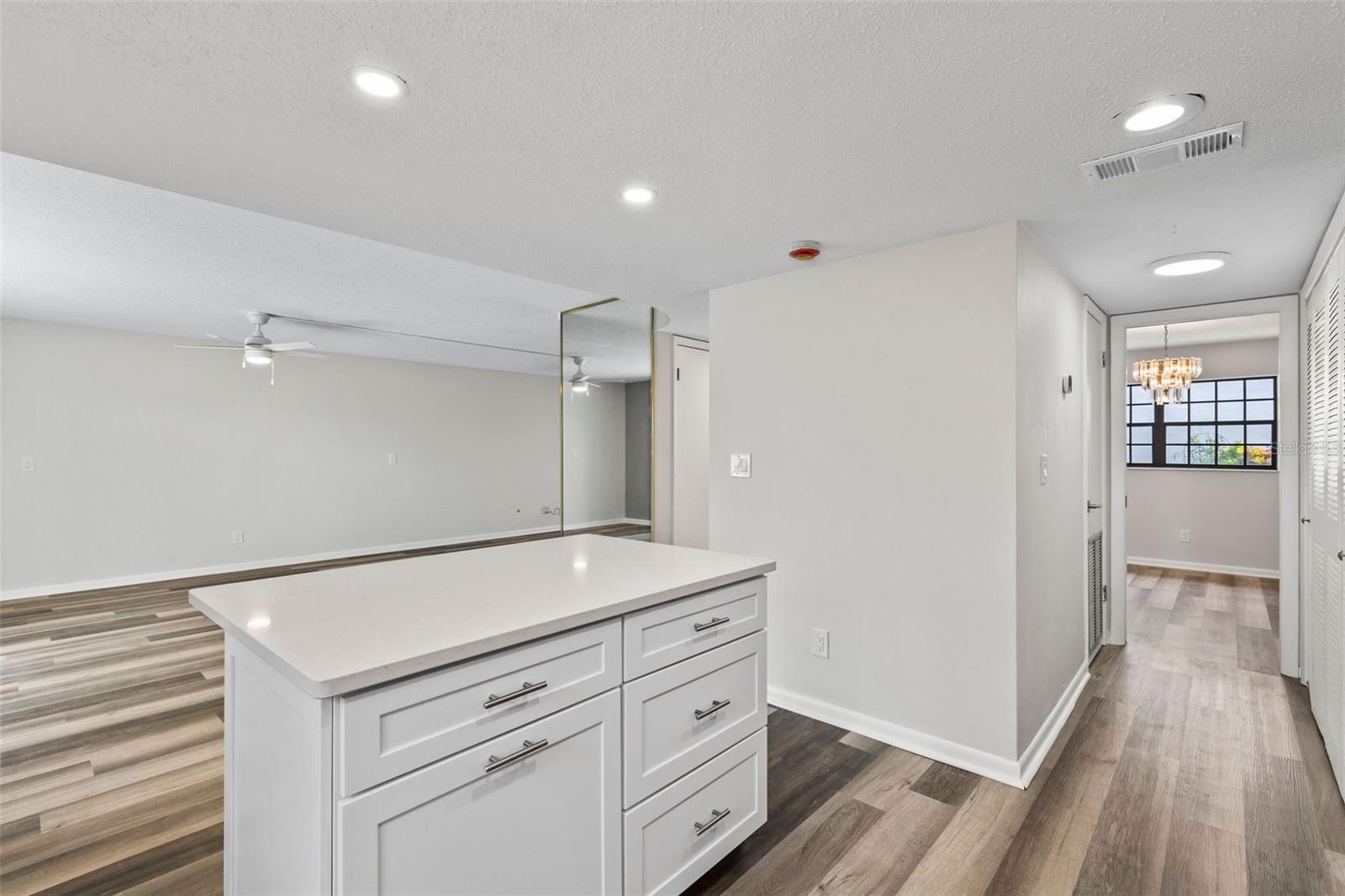 Image 10 of 63 For 625 Halifax Avenue 23