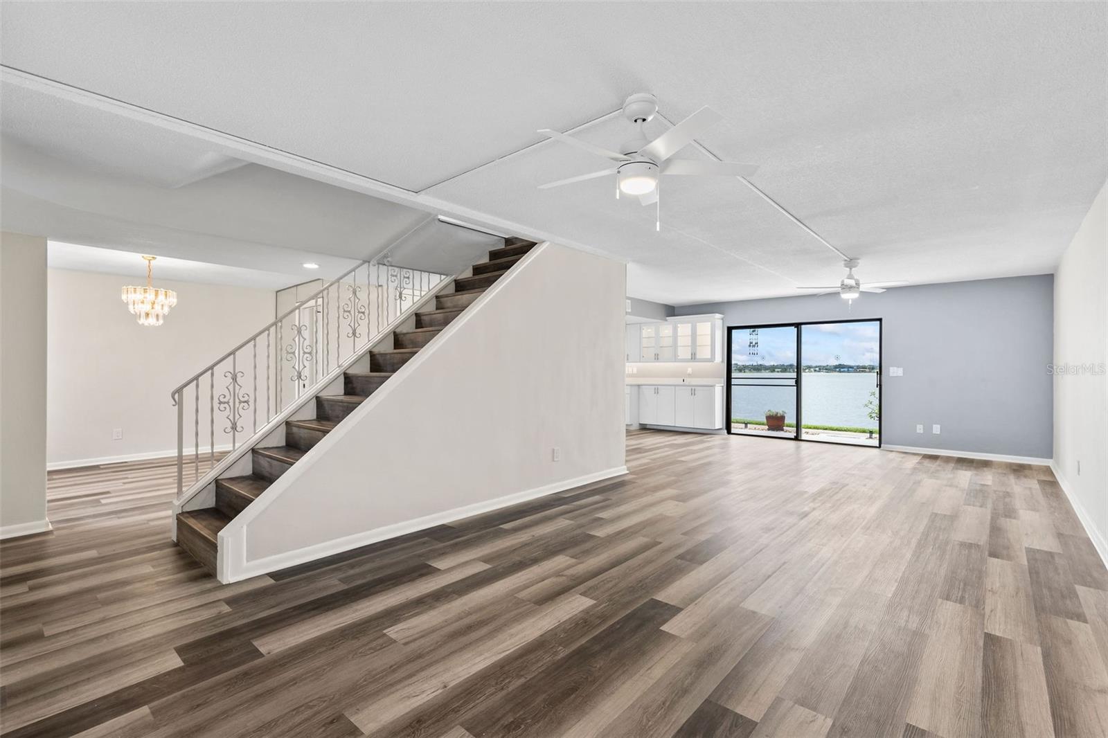 Image 15 of 63 For 625 Halifax Avenue 23