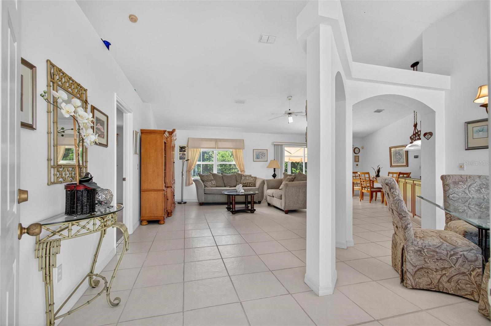 Image 11 of 55 For 412 Palm Drive