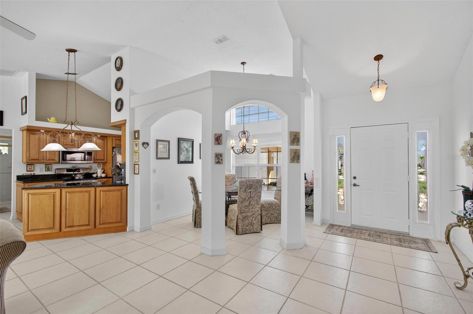 Image 12 of 55 For 412 Palm Drive