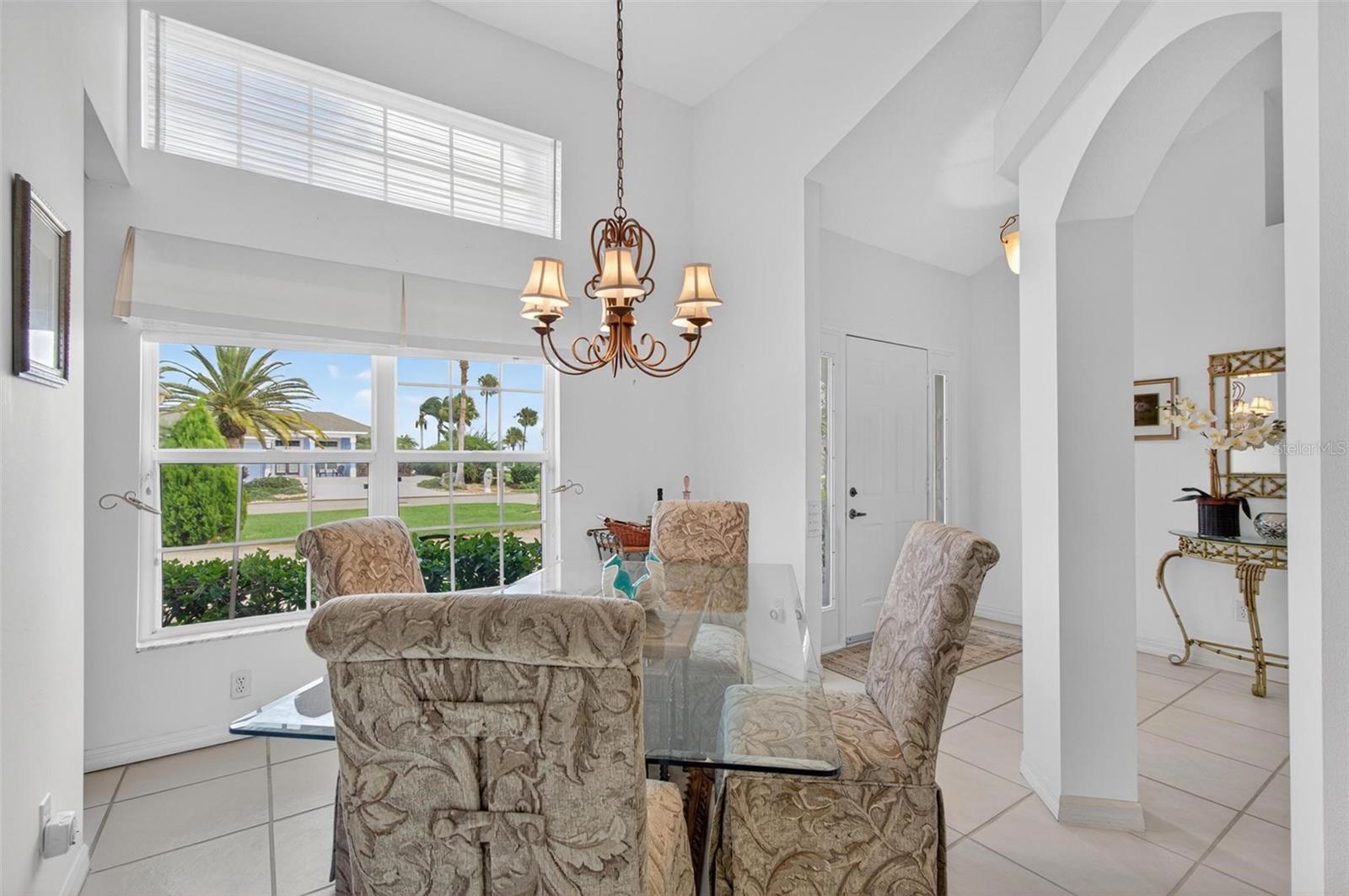 Image 17 of 55 For 412 Palm Drive