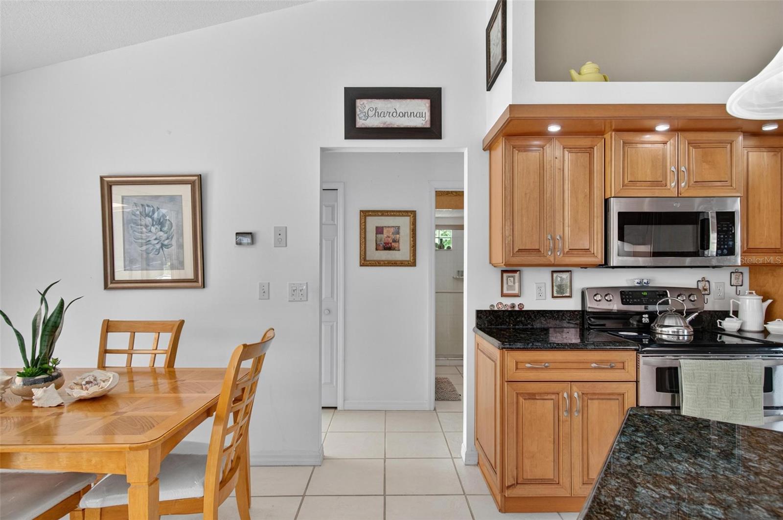 Image 20 of 55 For 412 Palm Drive