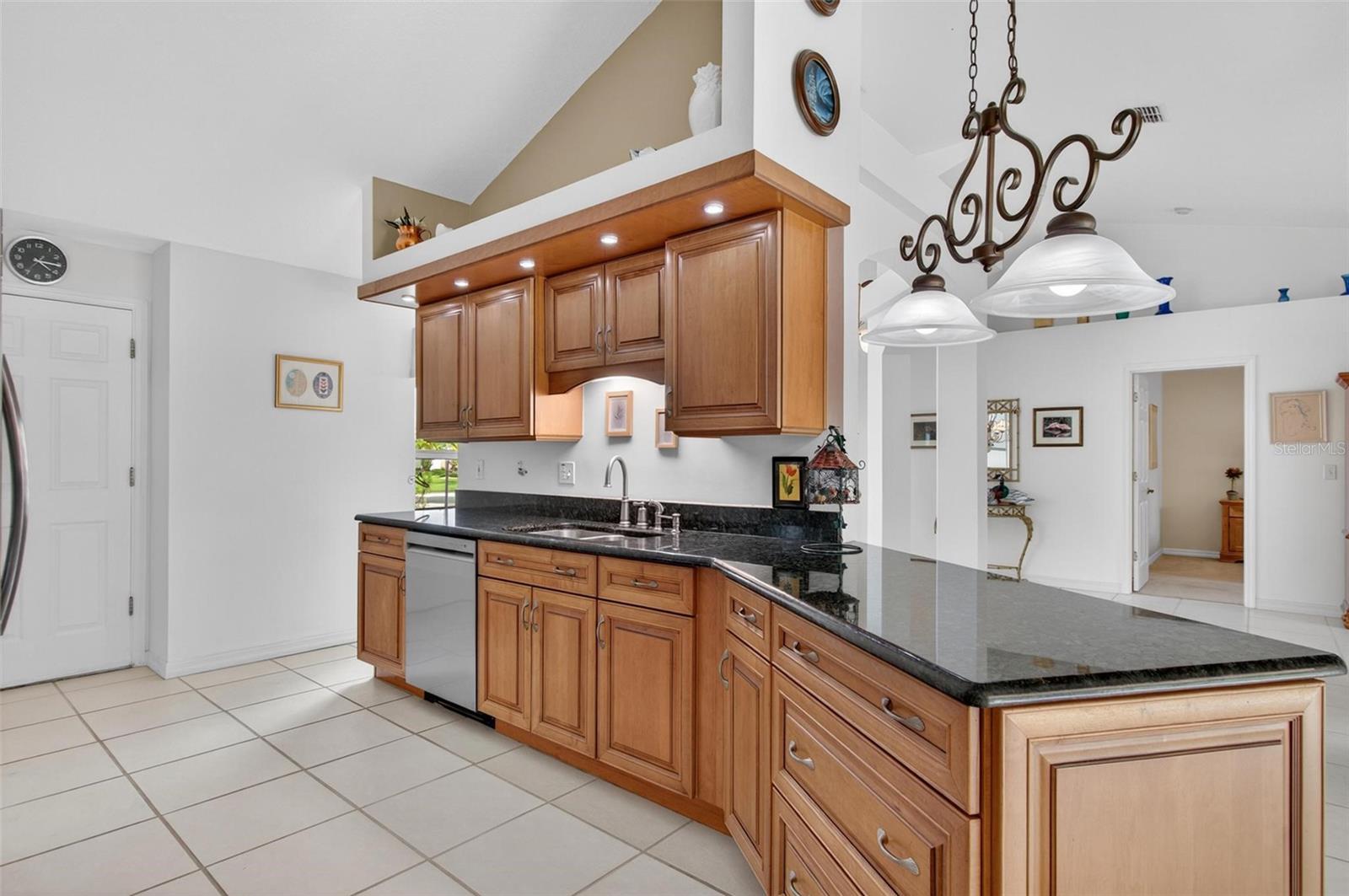 Image 26 of 55 For 412 Palm Drive