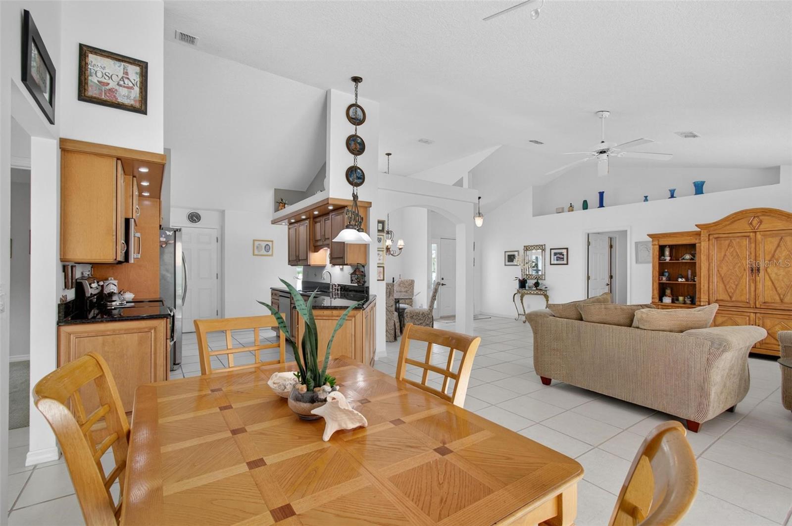 Image 29 of 55 For 412 Palm Drive