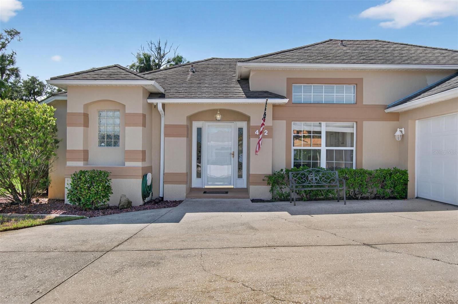 Image 5 of 55 For 412 Palm Drive