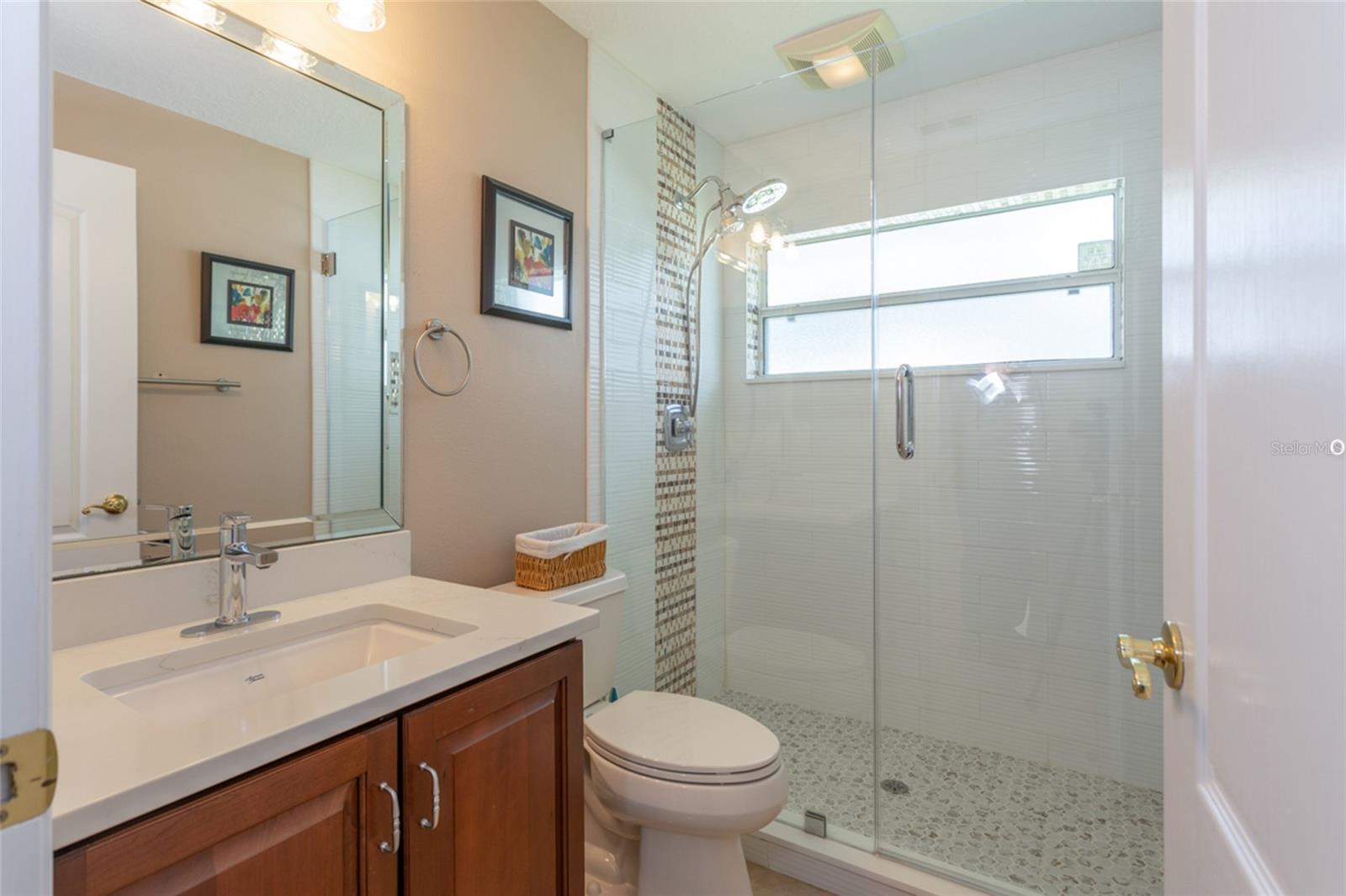 Image 30 of 49 For 4 Wainmont Place