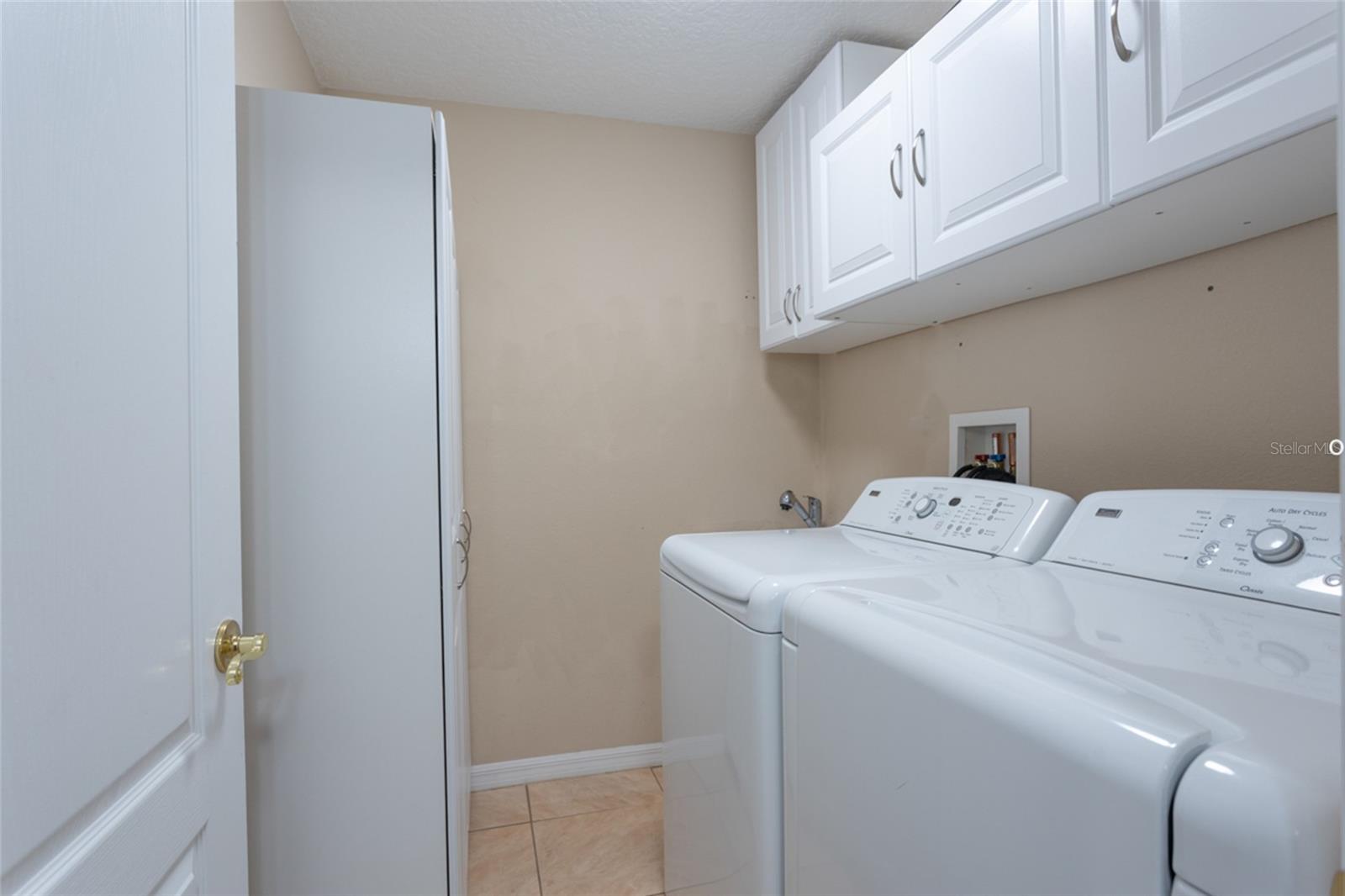 Image 32 of 49 For 4 Wainmont Place