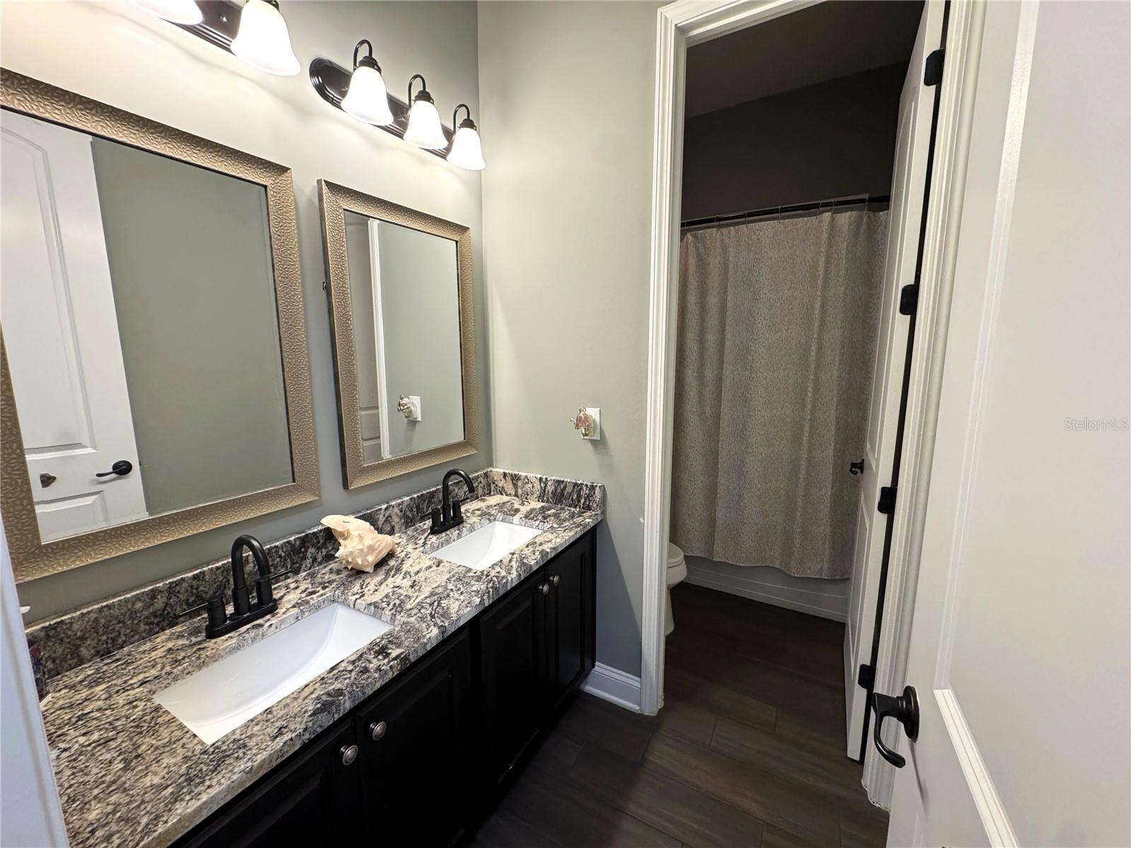 Image 21 of 77 For 216 Shadowwood Drive