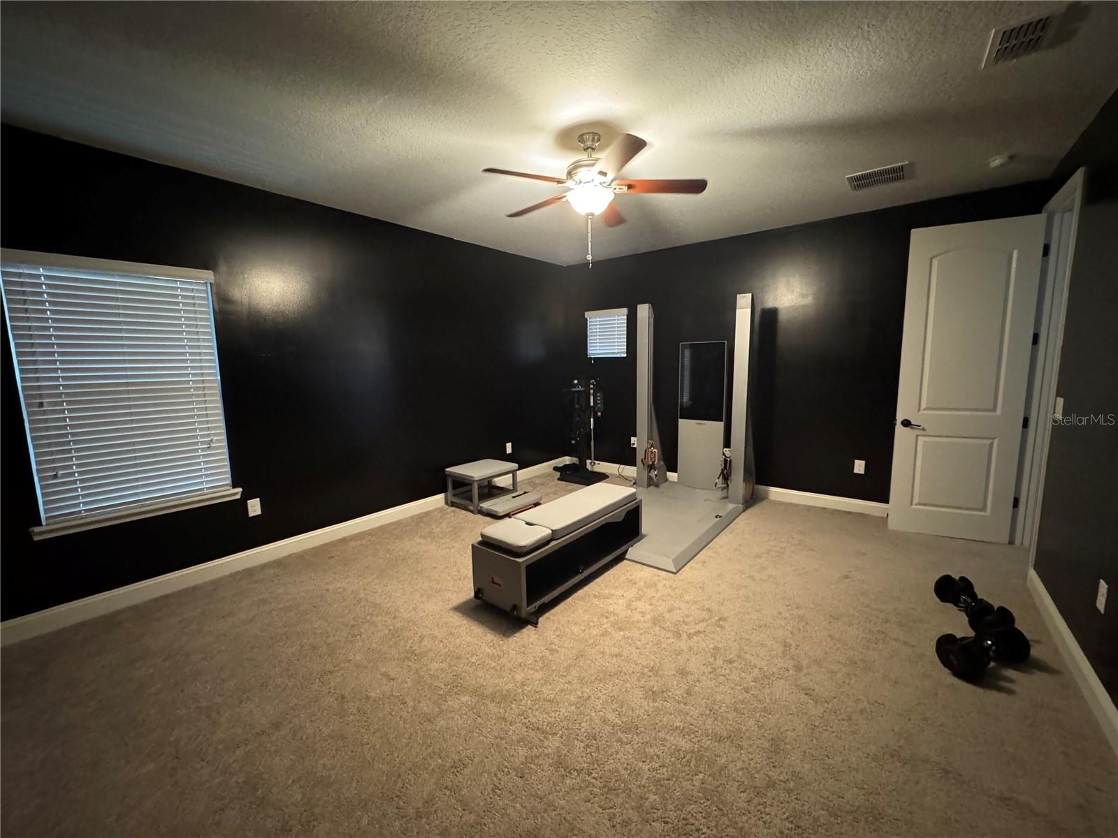 Image 33 of 77 For 216 Shadowwood Drive