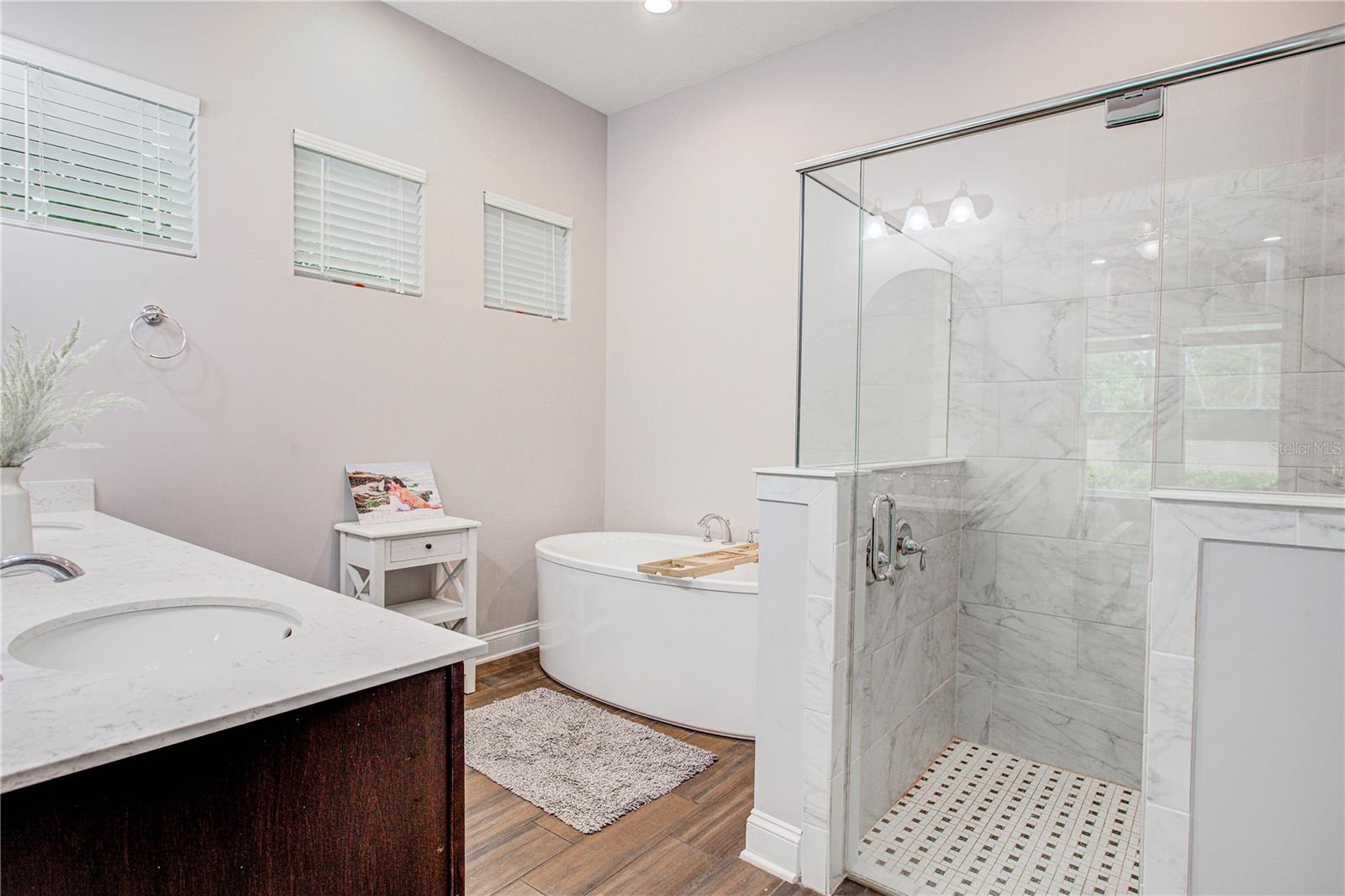 Image 46 of 77 For 216 Shadowwood Drive