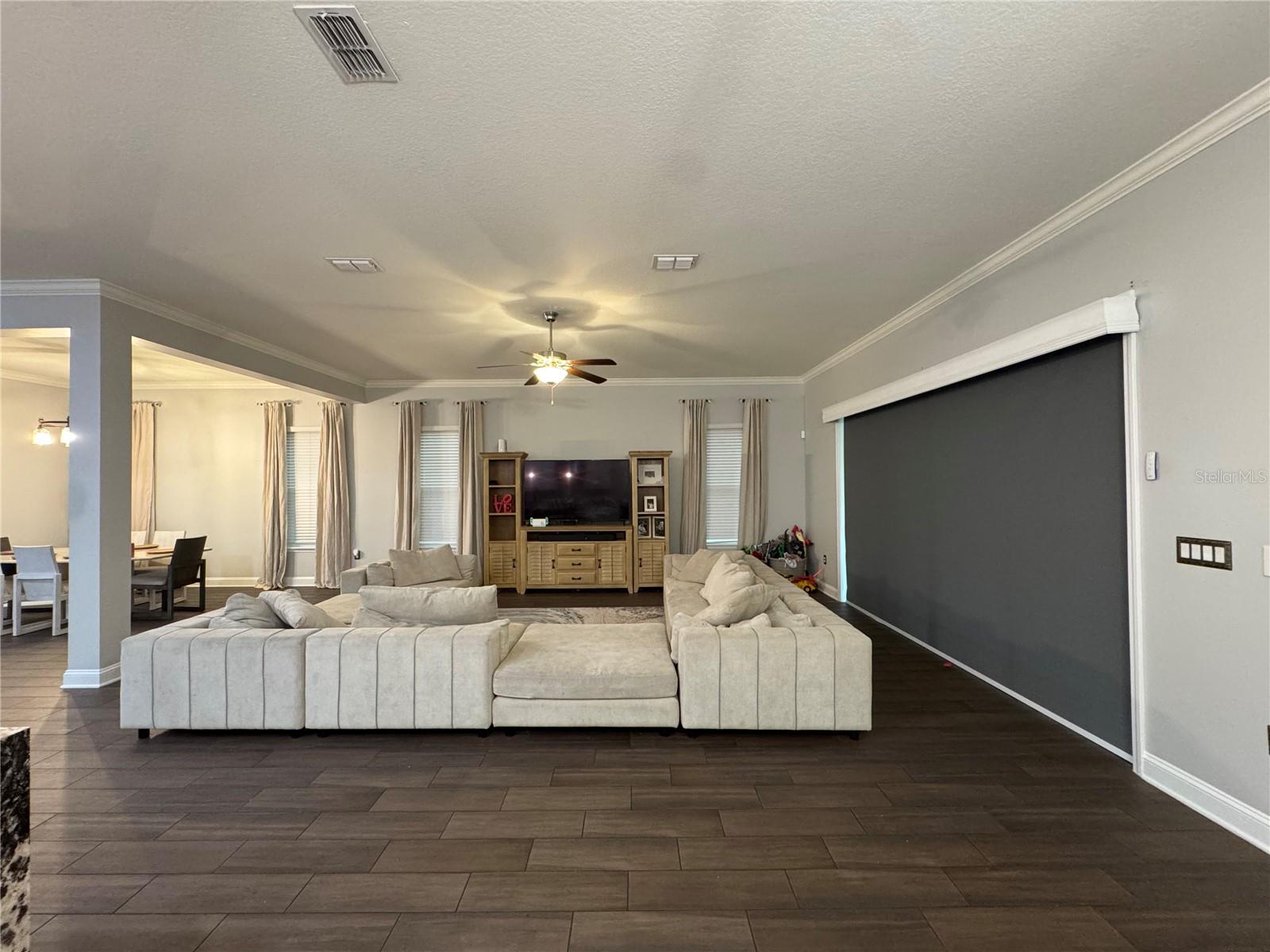 Image 9 of 77 For 216 Shadowwood Drive