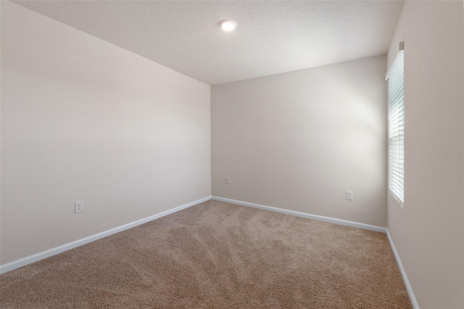 Image 28 of 42 For 196 Redbud Road