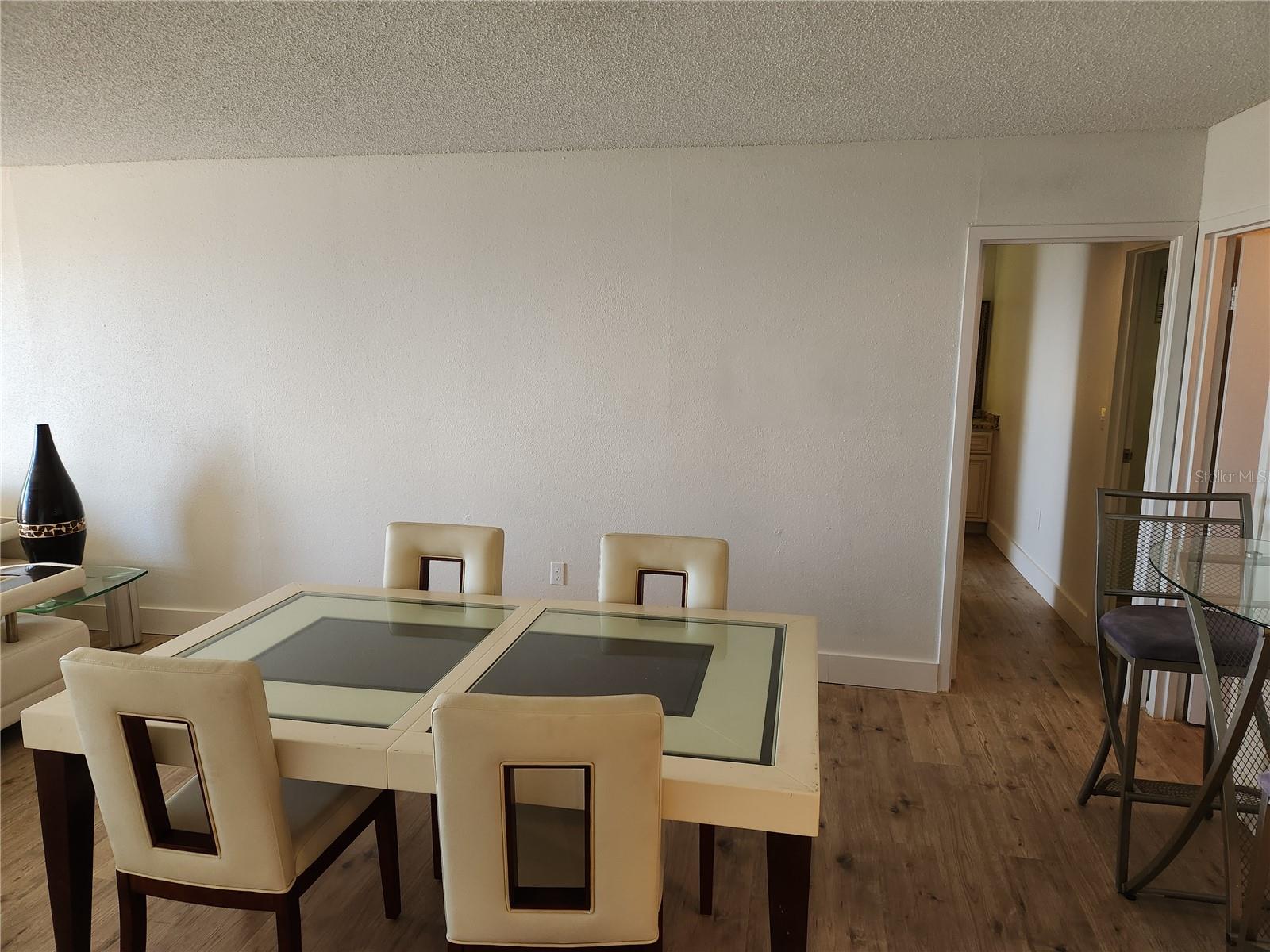 Image 11 of 19 For 935 Halifax Avenue 602