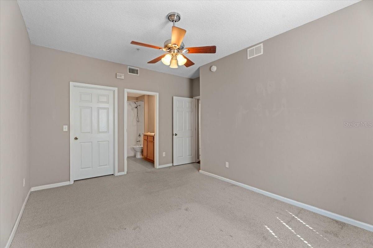 Image 13 of 48 For 575 Oakleaf Plantation Parkway 901