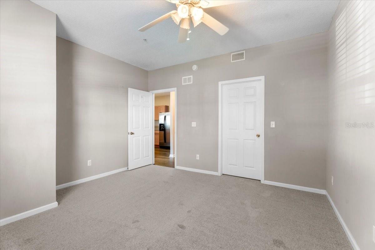 Image 20 of 48 For 575 Oakleaf Plantation Parkway 901