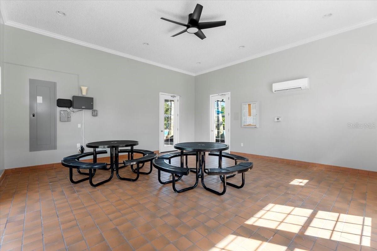 Image 36 of 48 For 575 Oakleaf Plantation Parkway 901