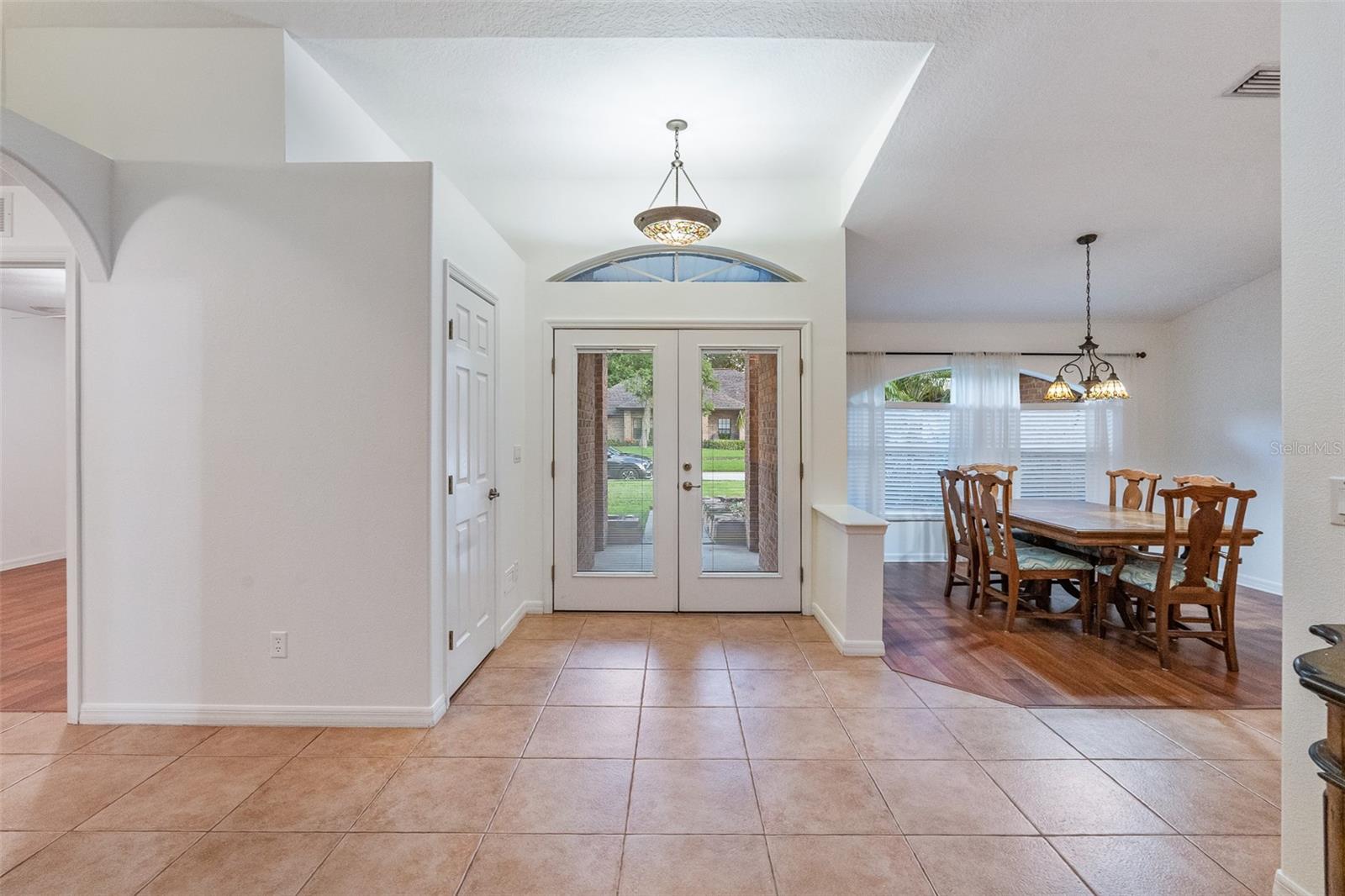 Image 10 of 45 For 928 George Hecker Drive