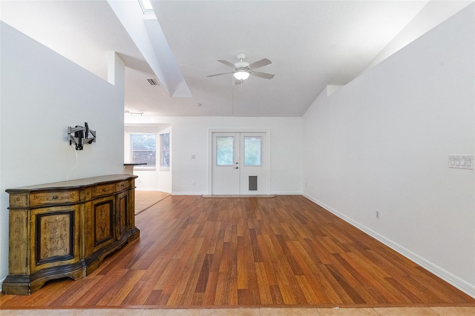 Image 15 of 45 For 928 George Hecker Drive
