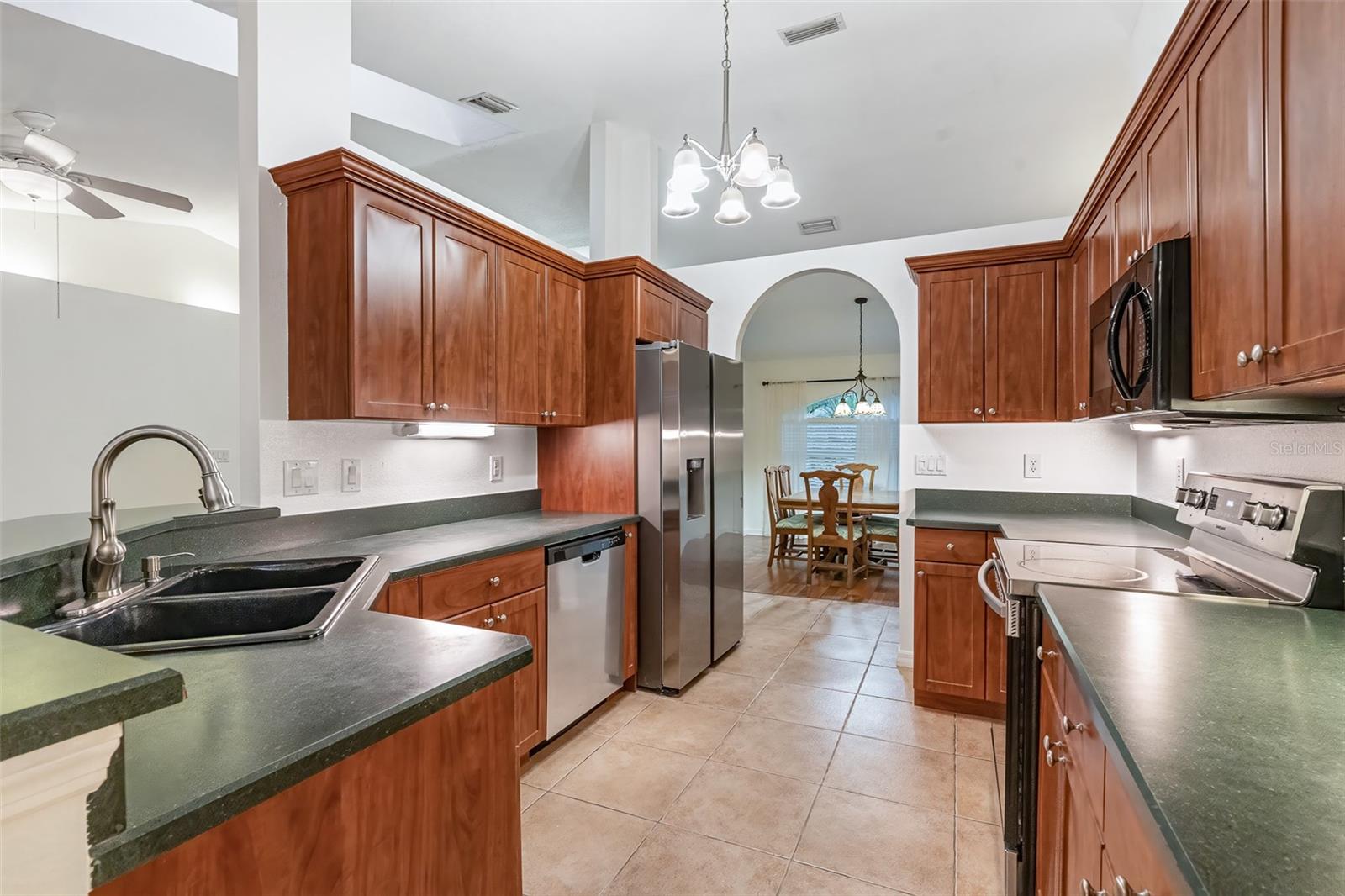 Image 3 of 45 For 928 George Hecker Drive