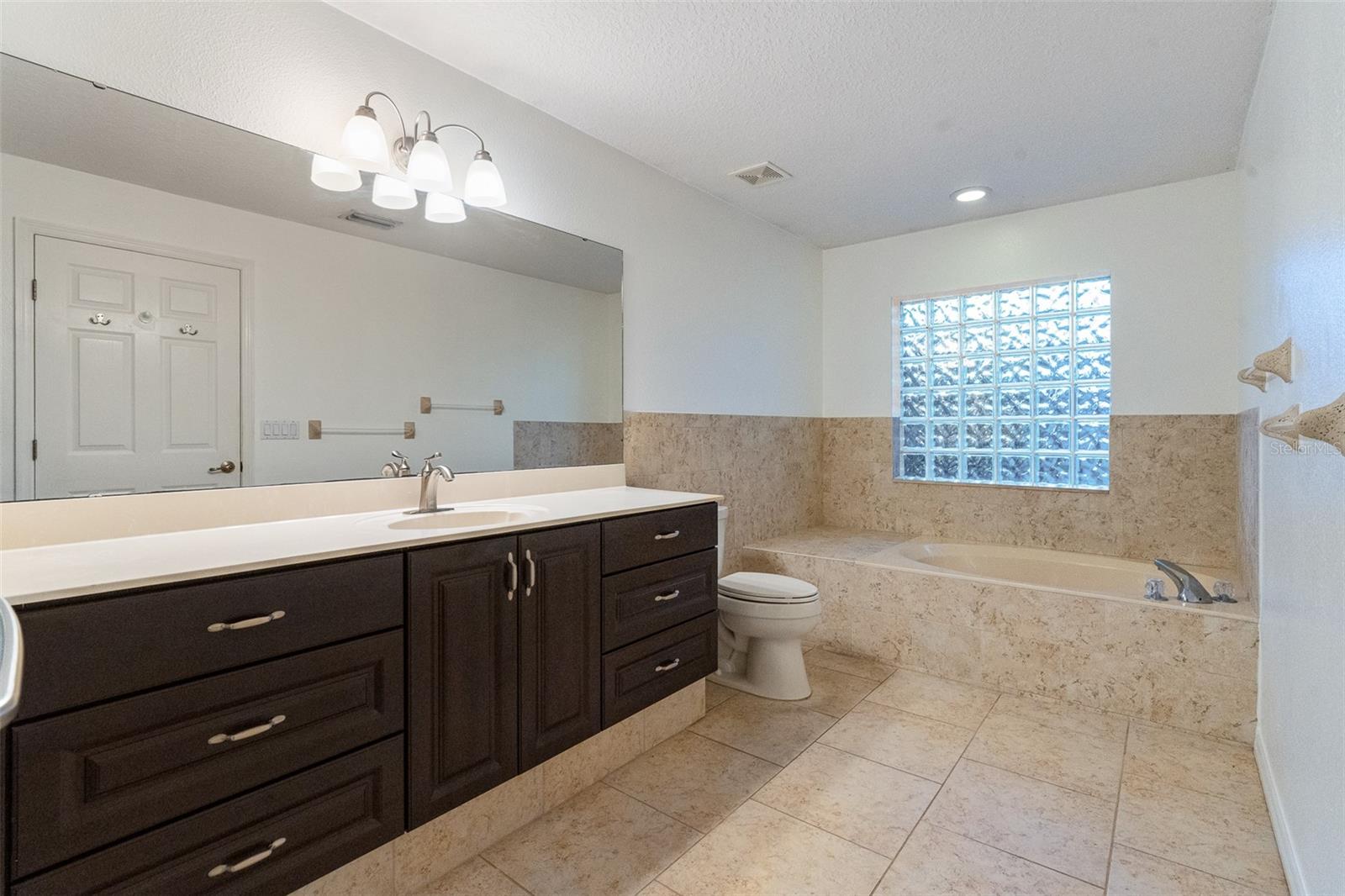 Image 32 of 45 For 928 George Hecker Drive