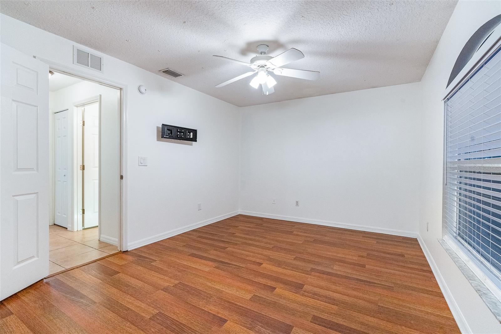 Image 38 of 45 For 928 George Hecker Drive