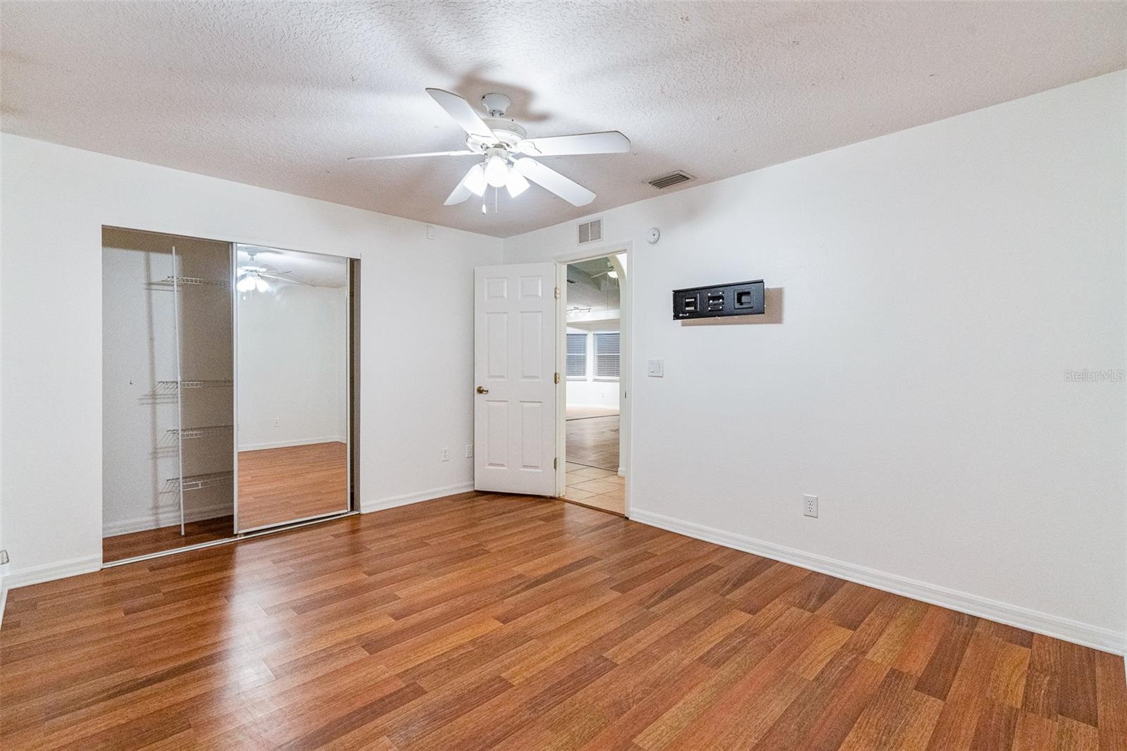 Image 39 of 45 For 928 George Hecker Drive