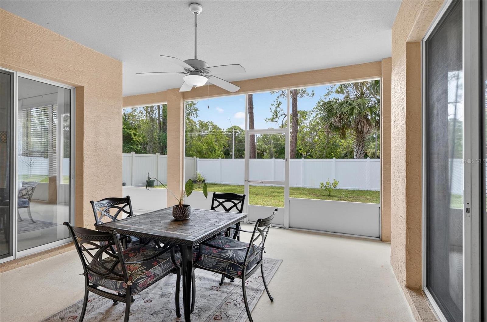 Image 66 of 75 For 43 Palm Lane