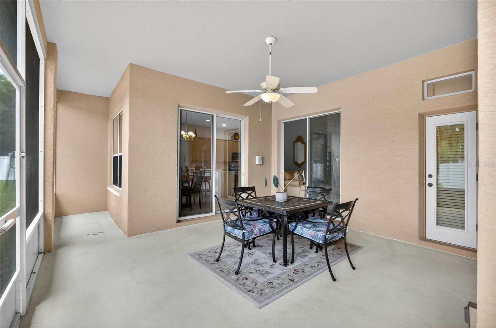 Image 68 of 75 For 43 Palm Lane