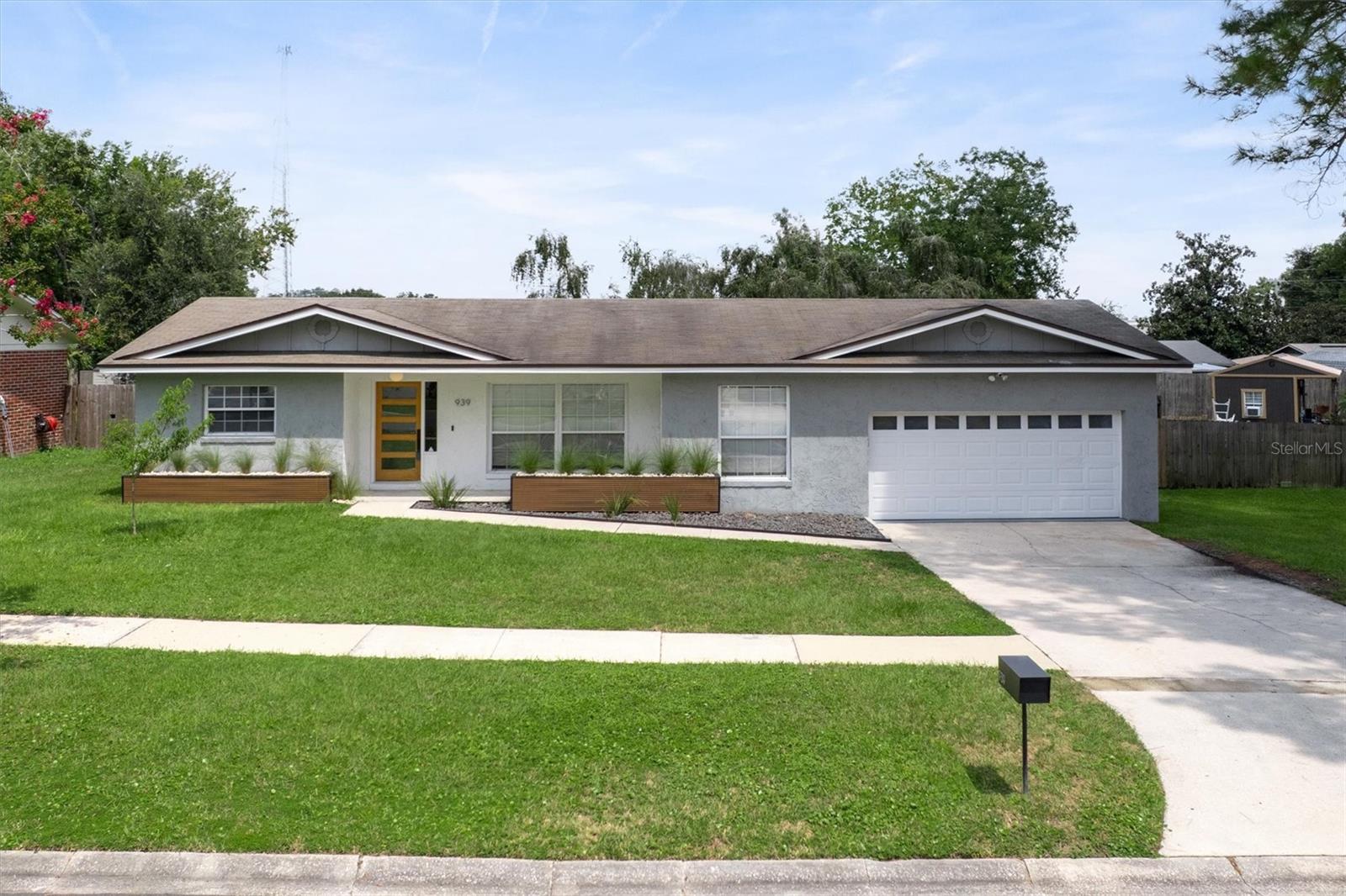Image 2 of 57 For 939 Grove Park Drive