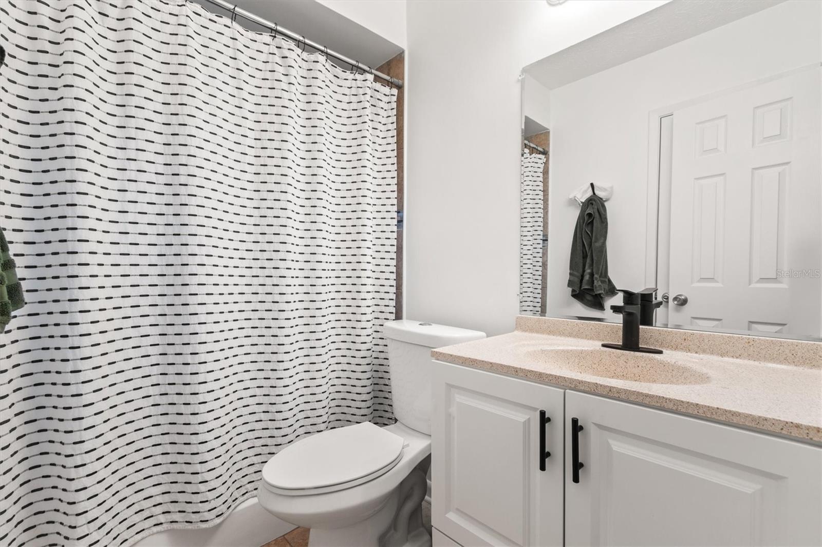 Image 33 of 57 For 939 Grove Park Drive
