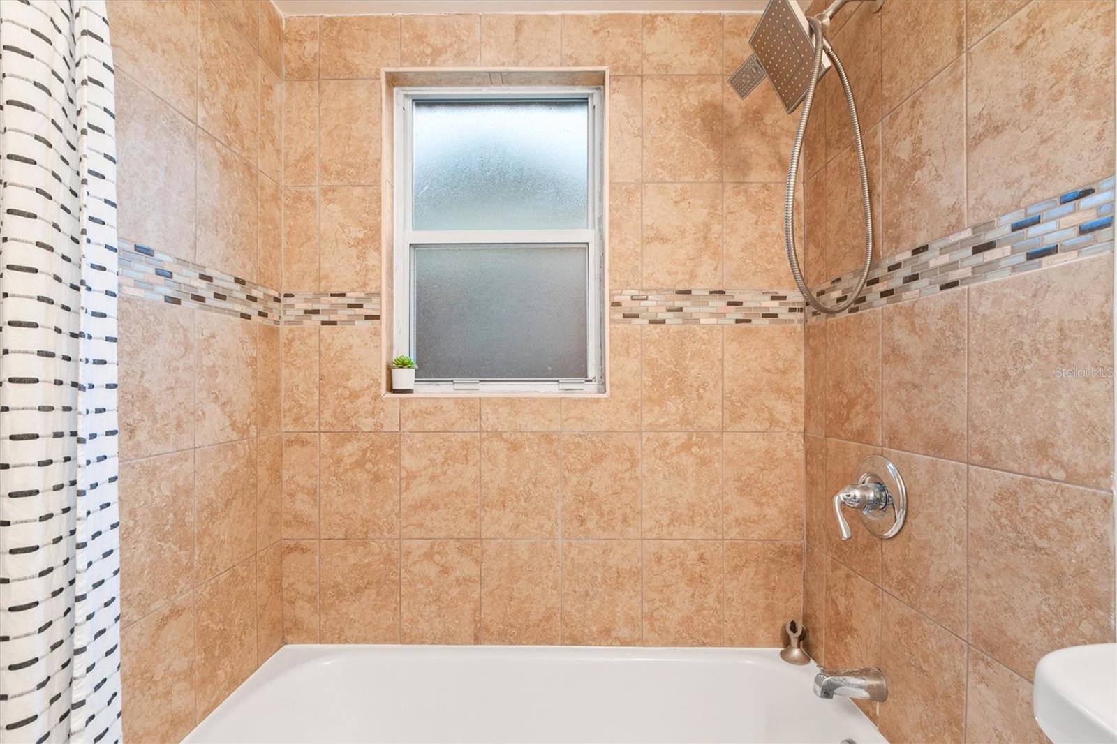 Image 34 of 57 For 939 Grove Park Drive