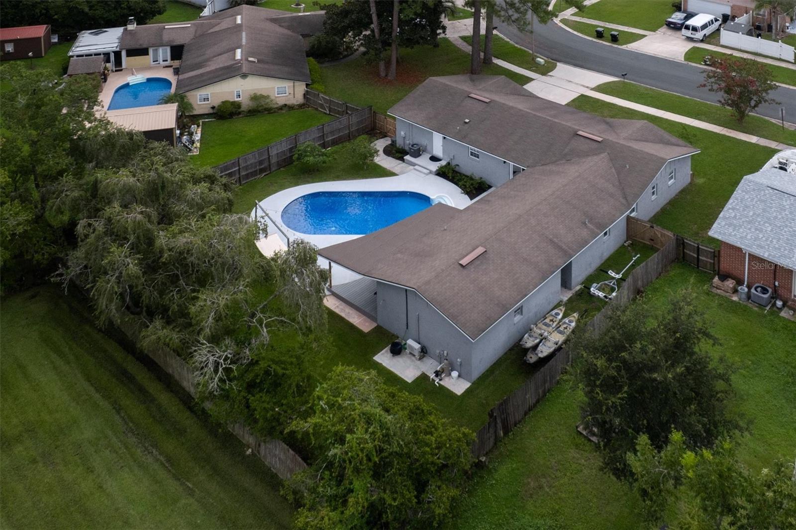 Image 9 of 57 For 939 Grove Park Drive