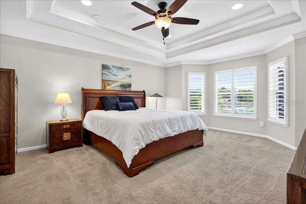 Image 31 of 56 For 50 Country Club Harbor Circle
