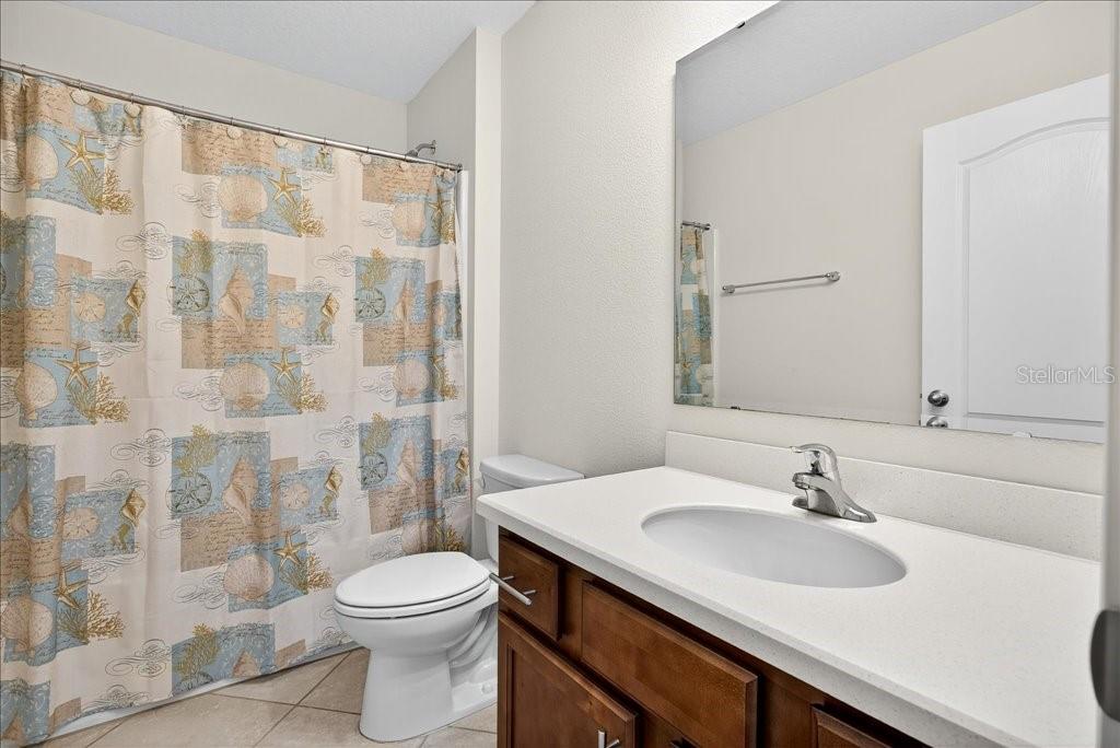 Image 40 of 56 For 50 Country Club Harbor Circle
