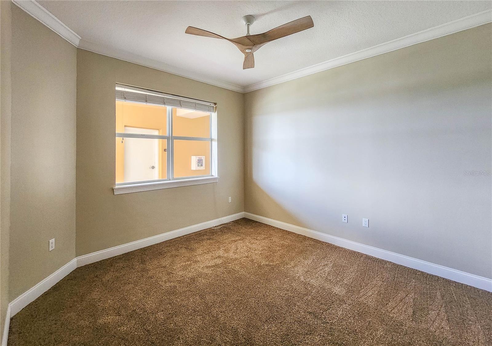 Image 5 of 32 For 60 Surfview Drive 814