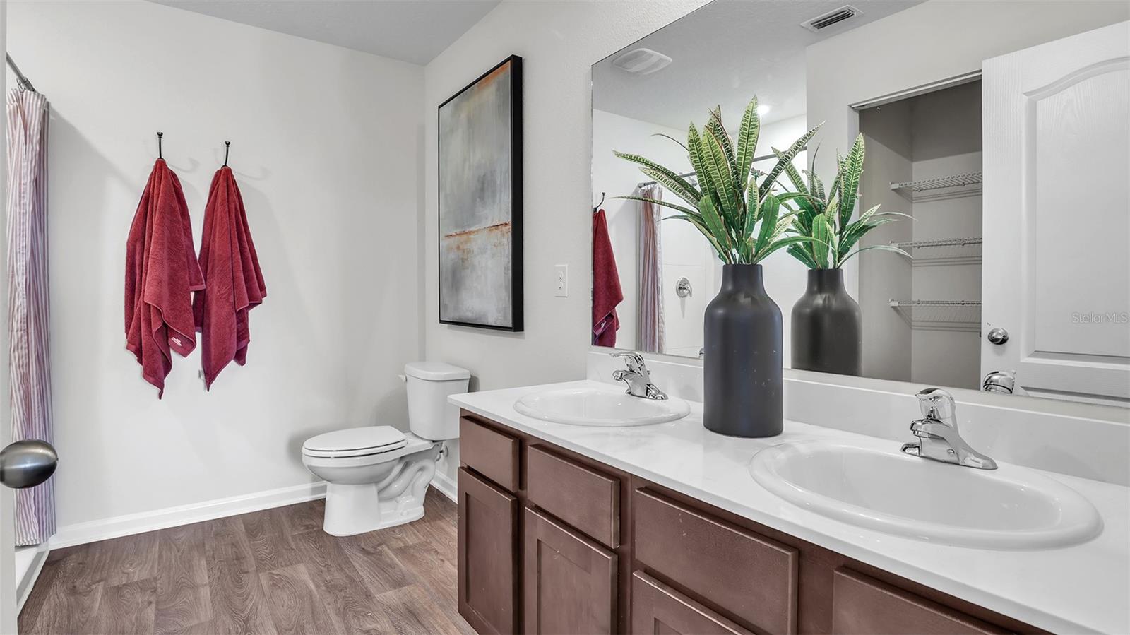 Image 14 of 58 For 62 Nervion Way
