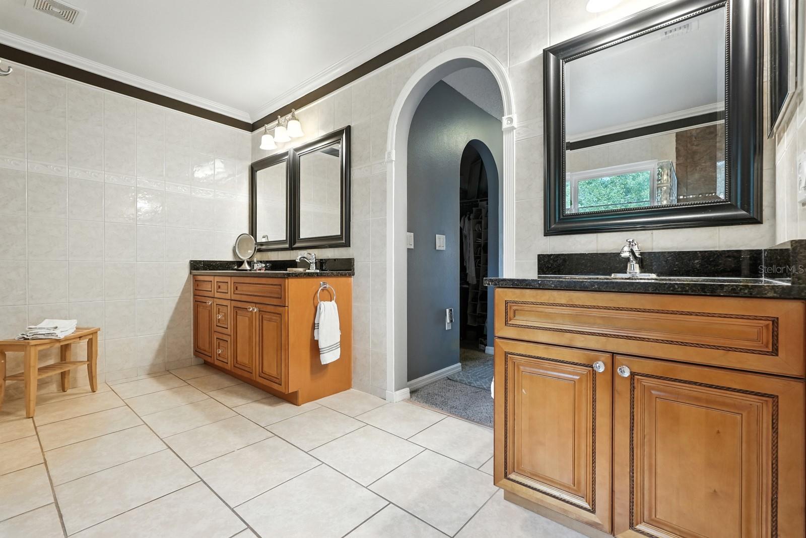 Image 33 of 55 For 33 Buffalo Grove Drive