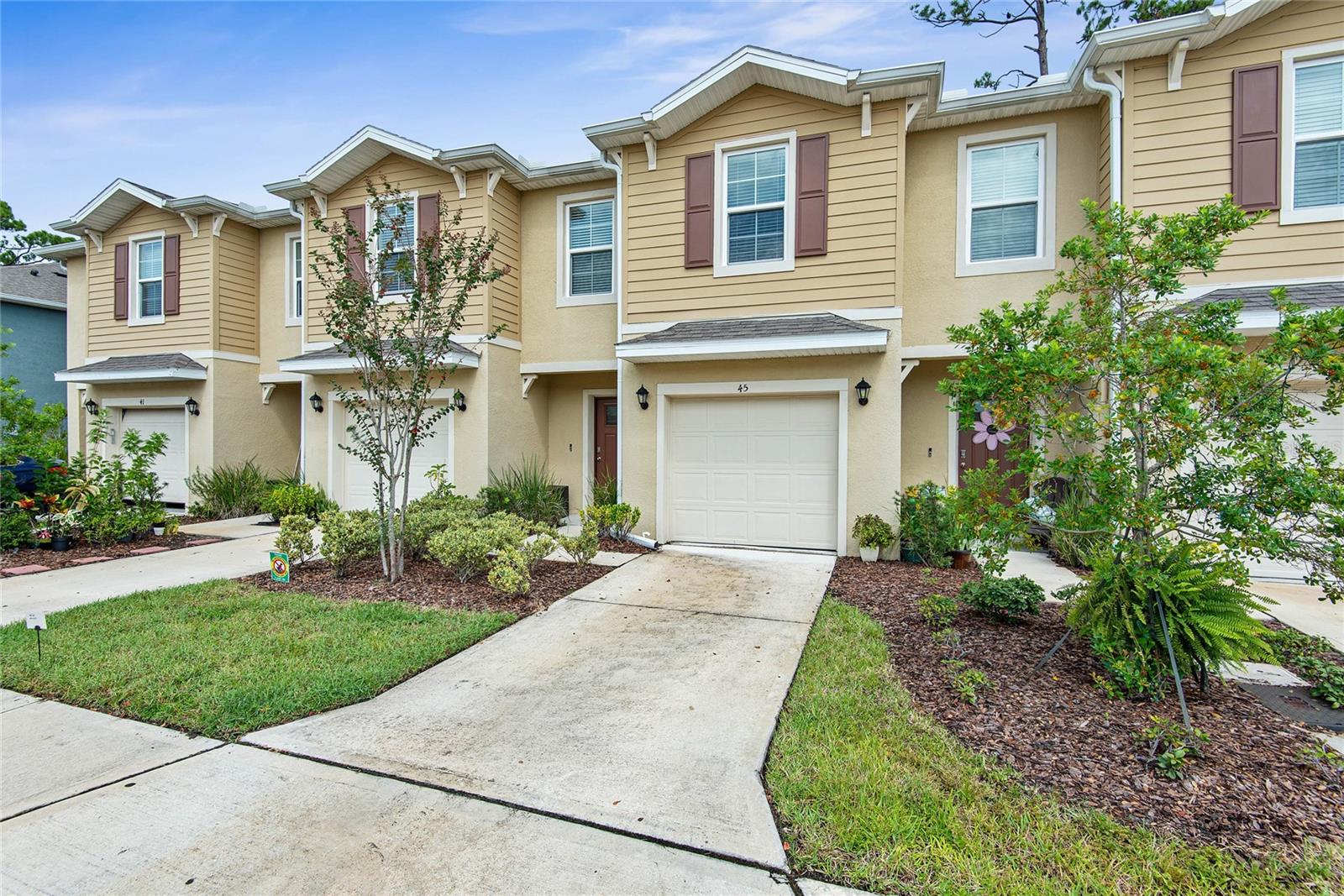 Image 2 of 49 For 45 Bella Oaks Drive