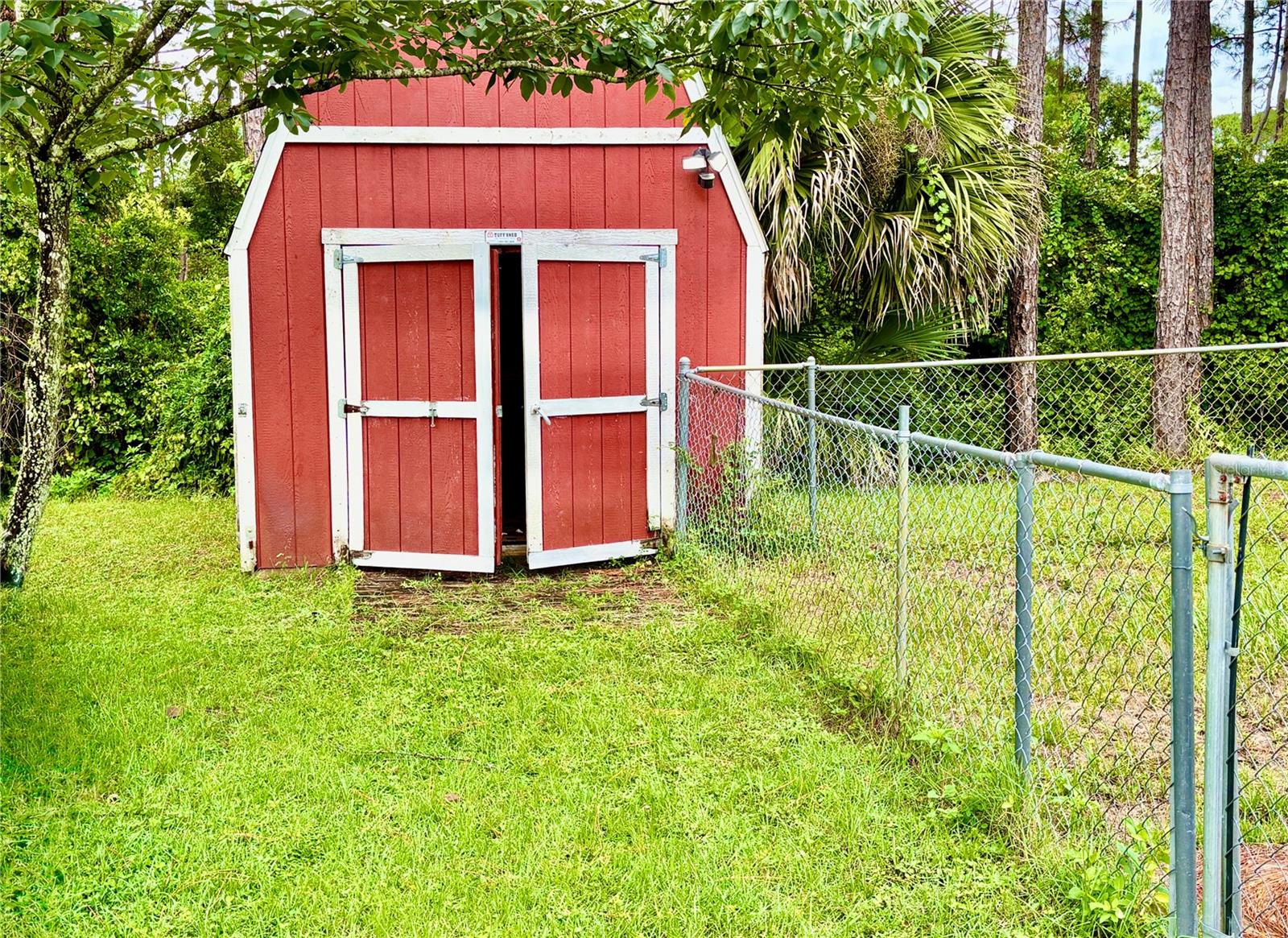 Image 32 of 40 For 12 Regency Drive
