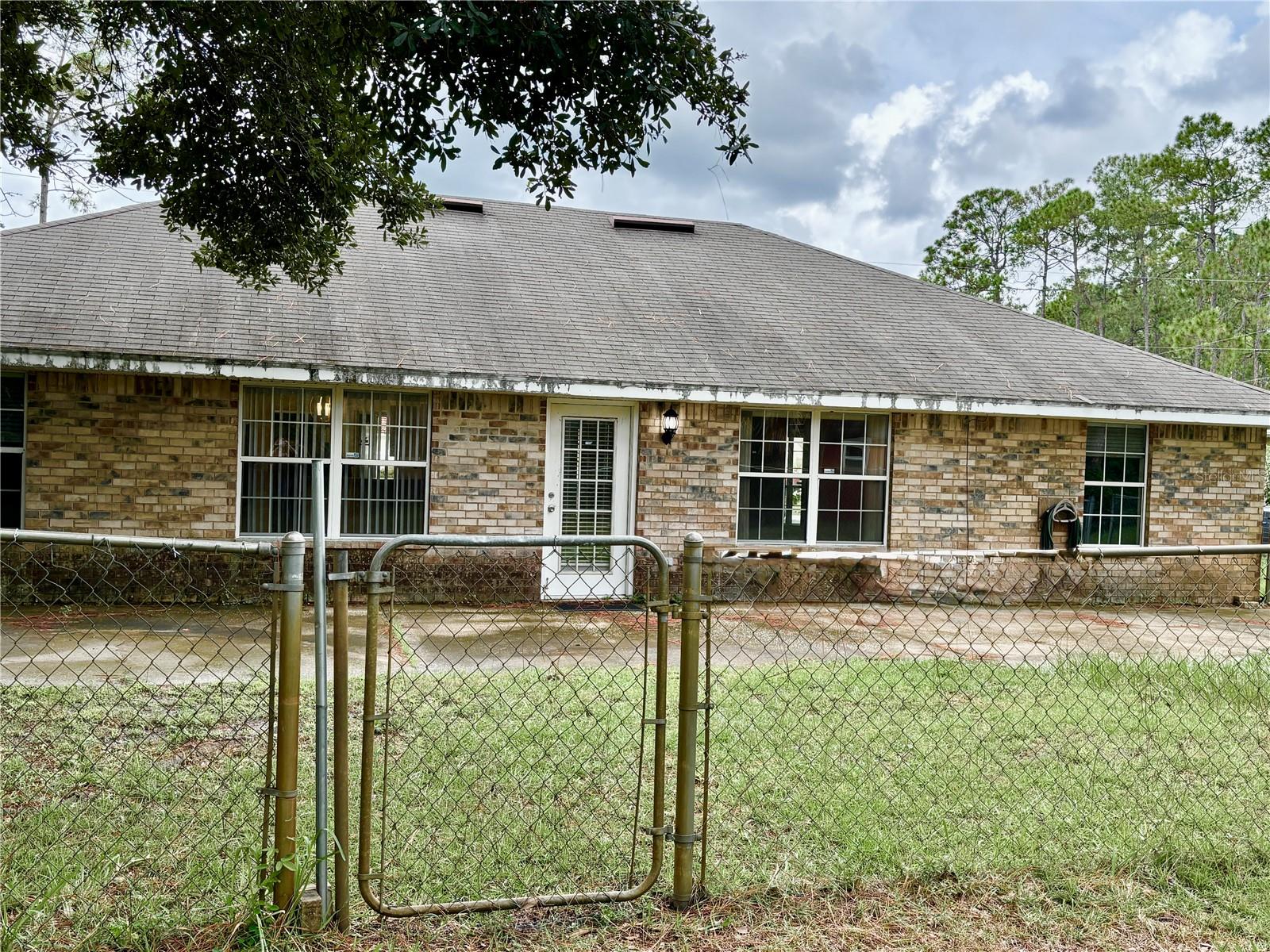 Image 39 of 40 For 12 Regency Drive