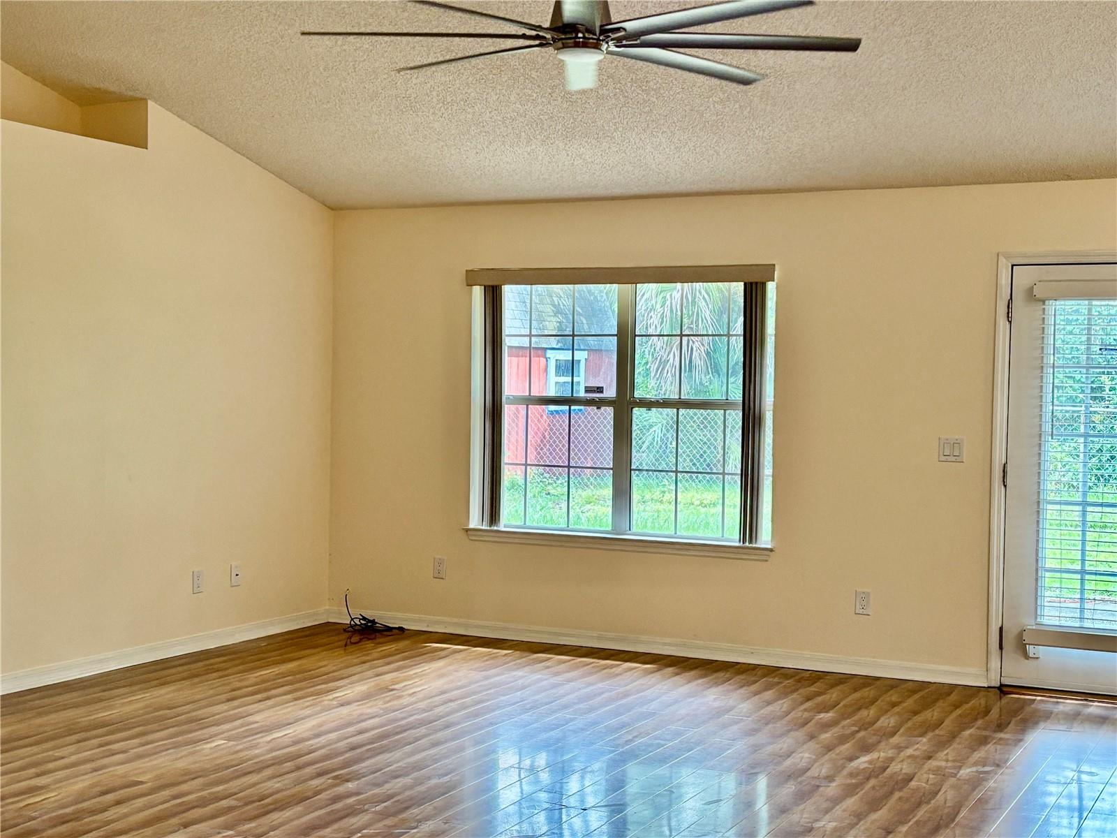 Image 5 of 40 For 12 Regency Drive