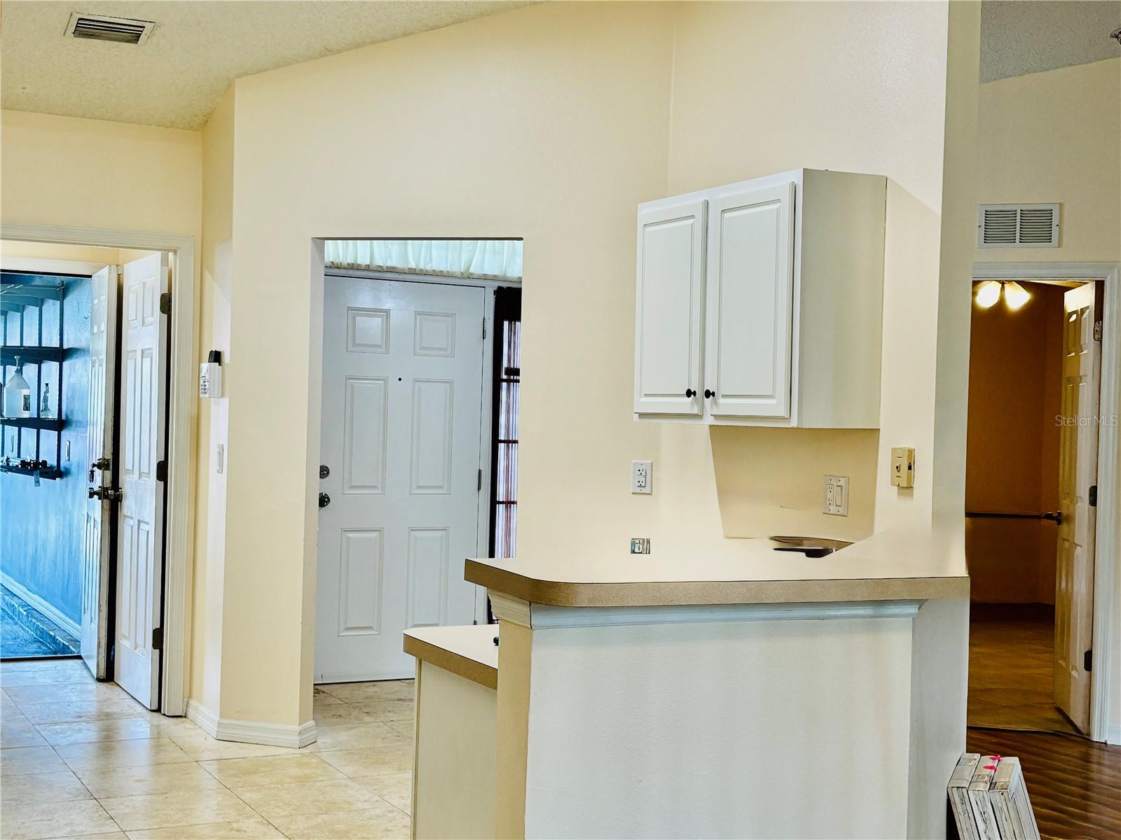 Image 7 of 40 For 12 Regency Drive