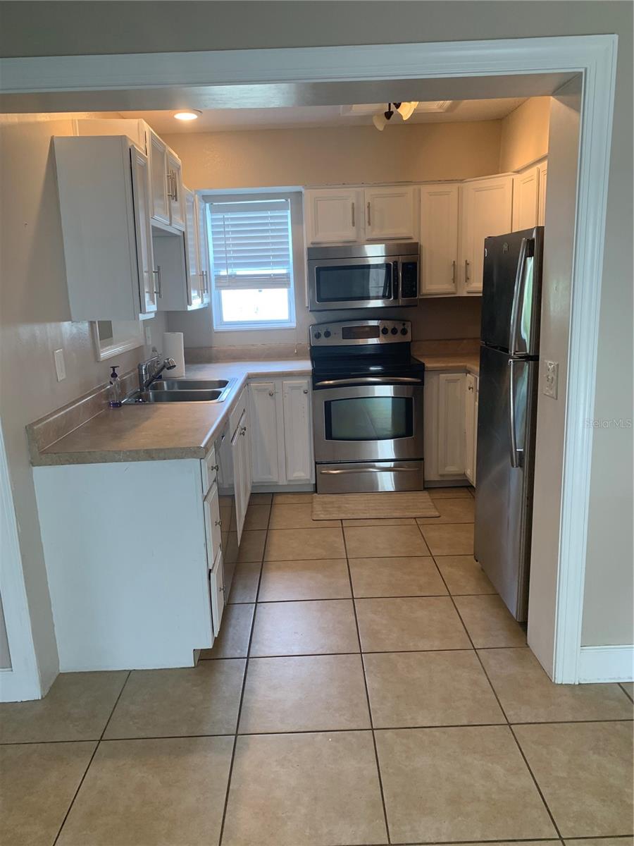 Image 11 of 14 For 109 12th Street