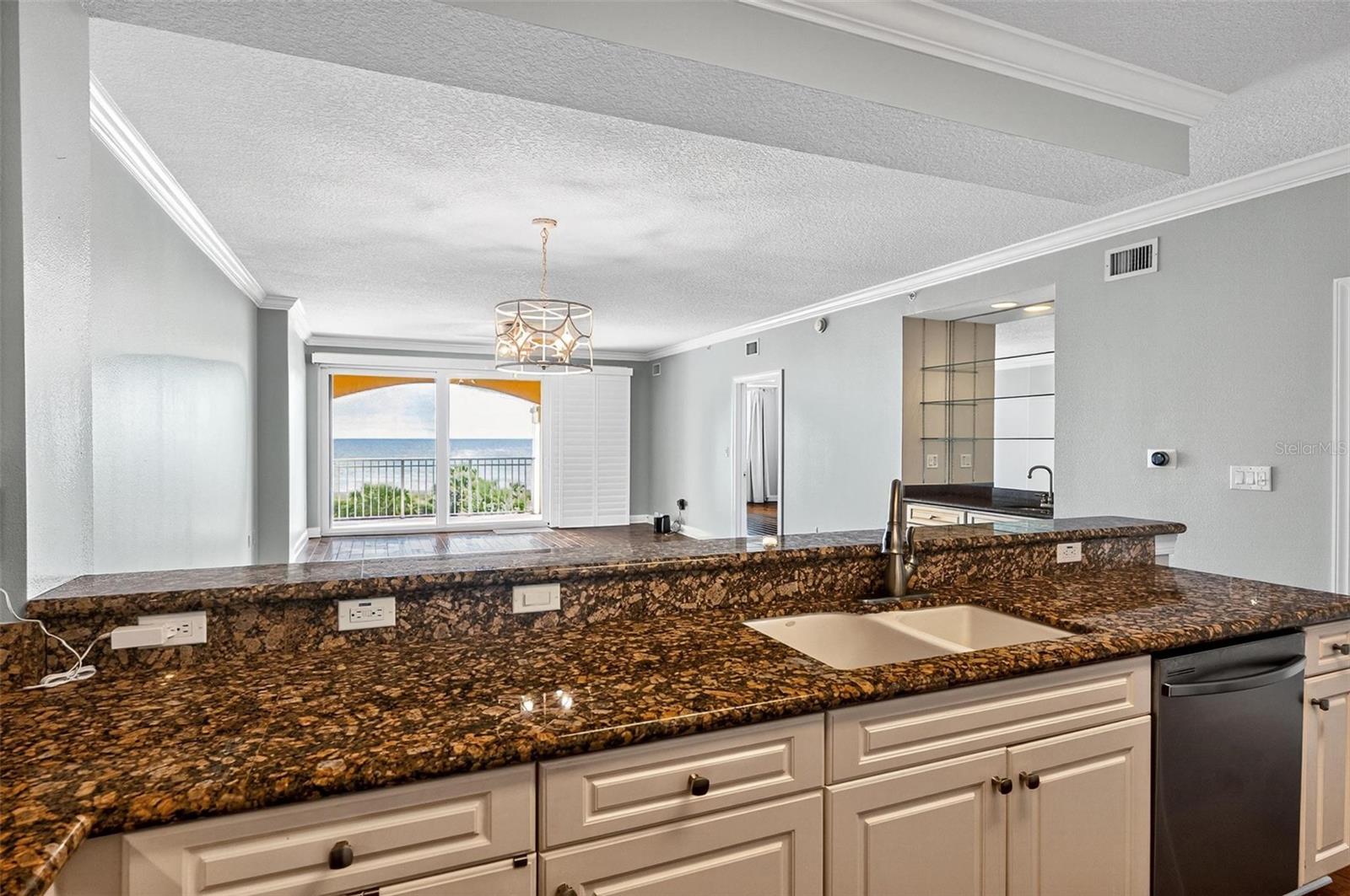 Image 21 of 88 For 60 Surfview Drive 319