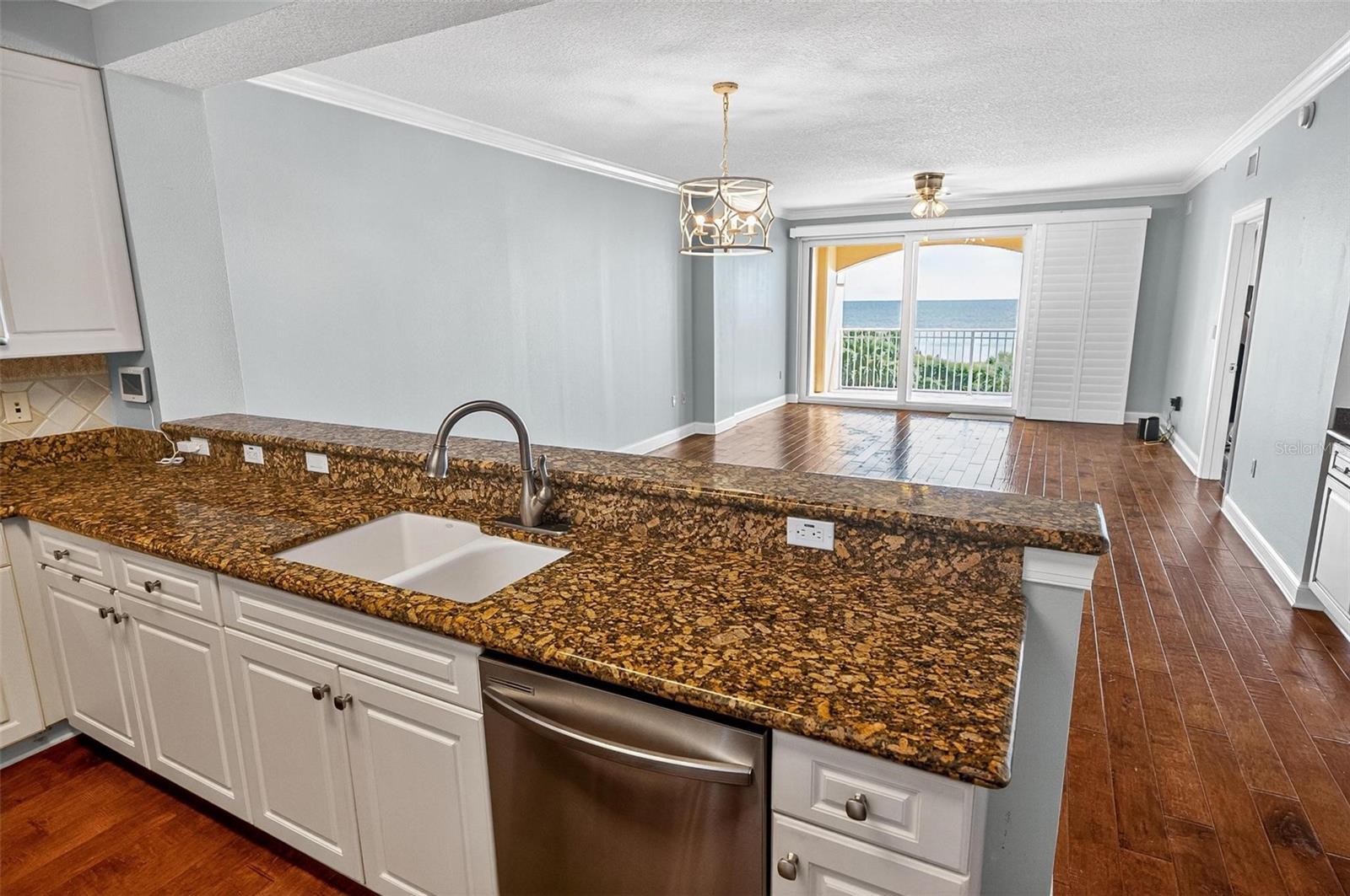 Image 23 of 88 For 60 Surfview Drive 319