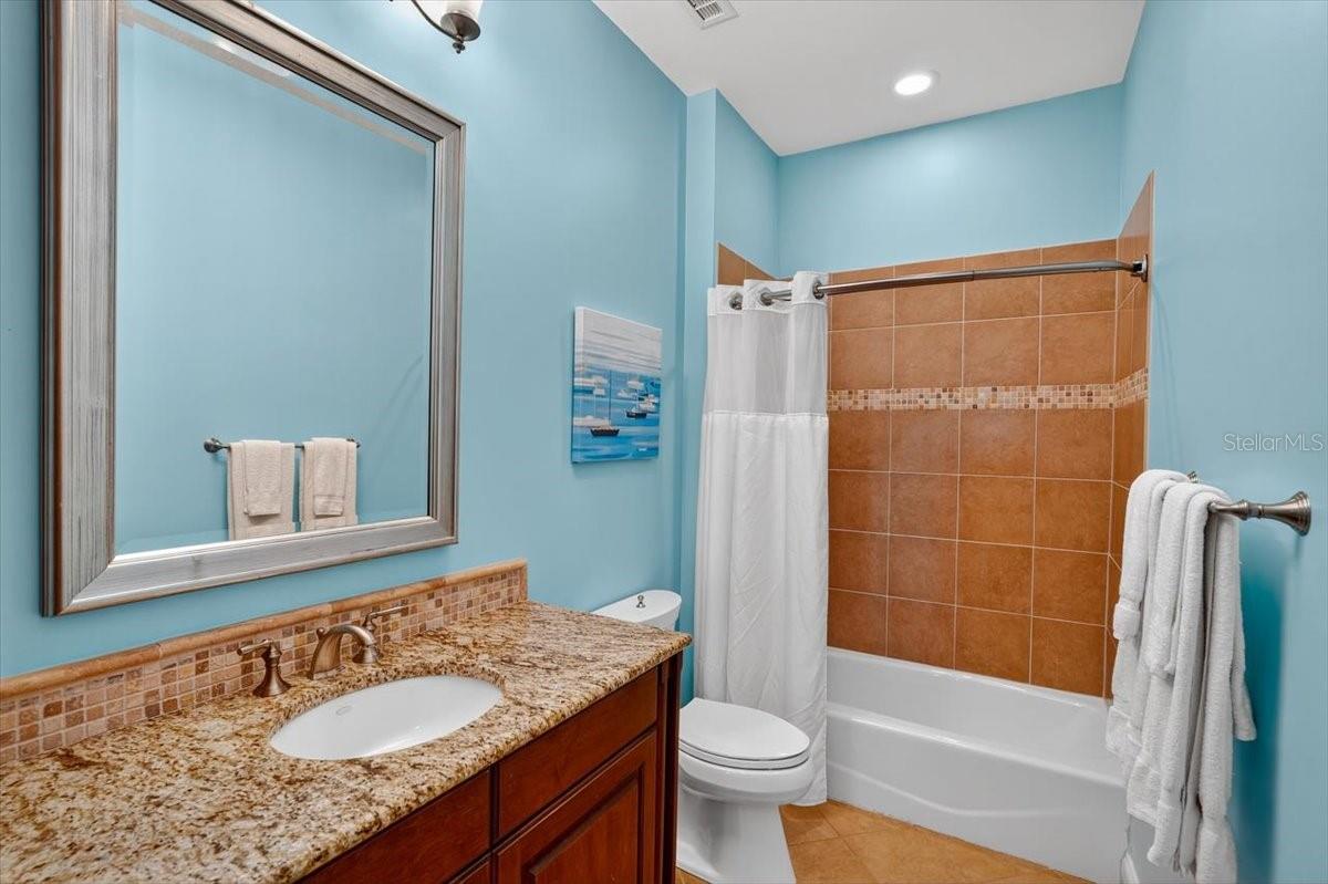 Image 17 of 65 For 200 Ocean Crest Drive 646