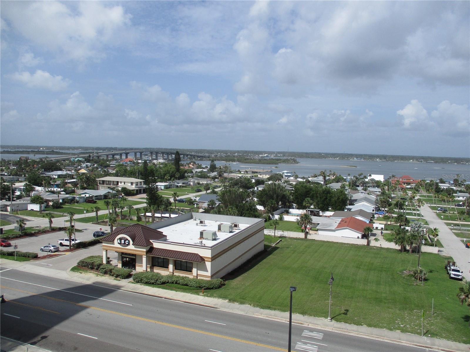 Image 9 of 40 For 3315 Atlantic Avenue  806